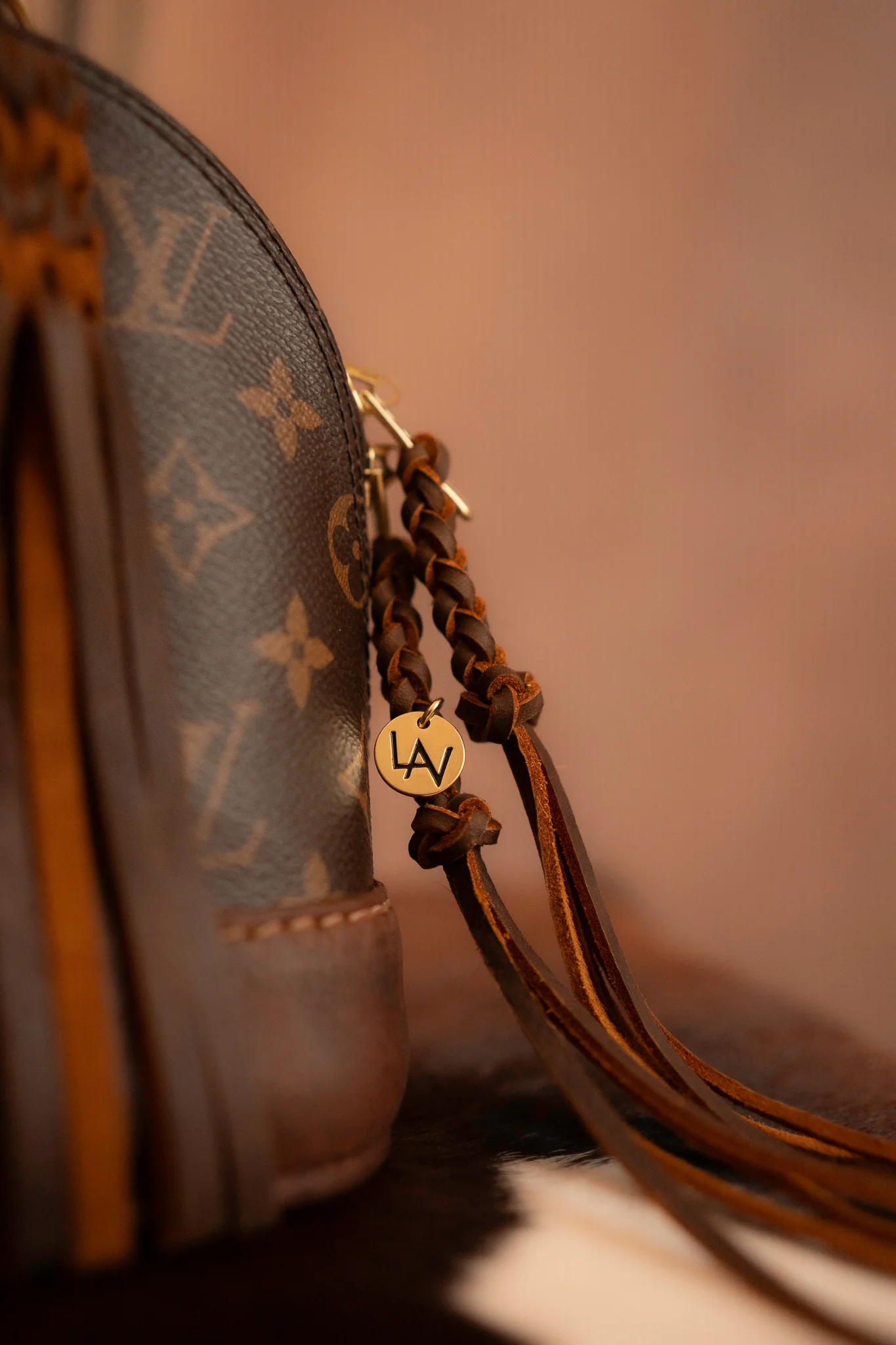 Leather and Vodka 35 Carat Kingman Turquoise Original Alma BB Bag - Image 3