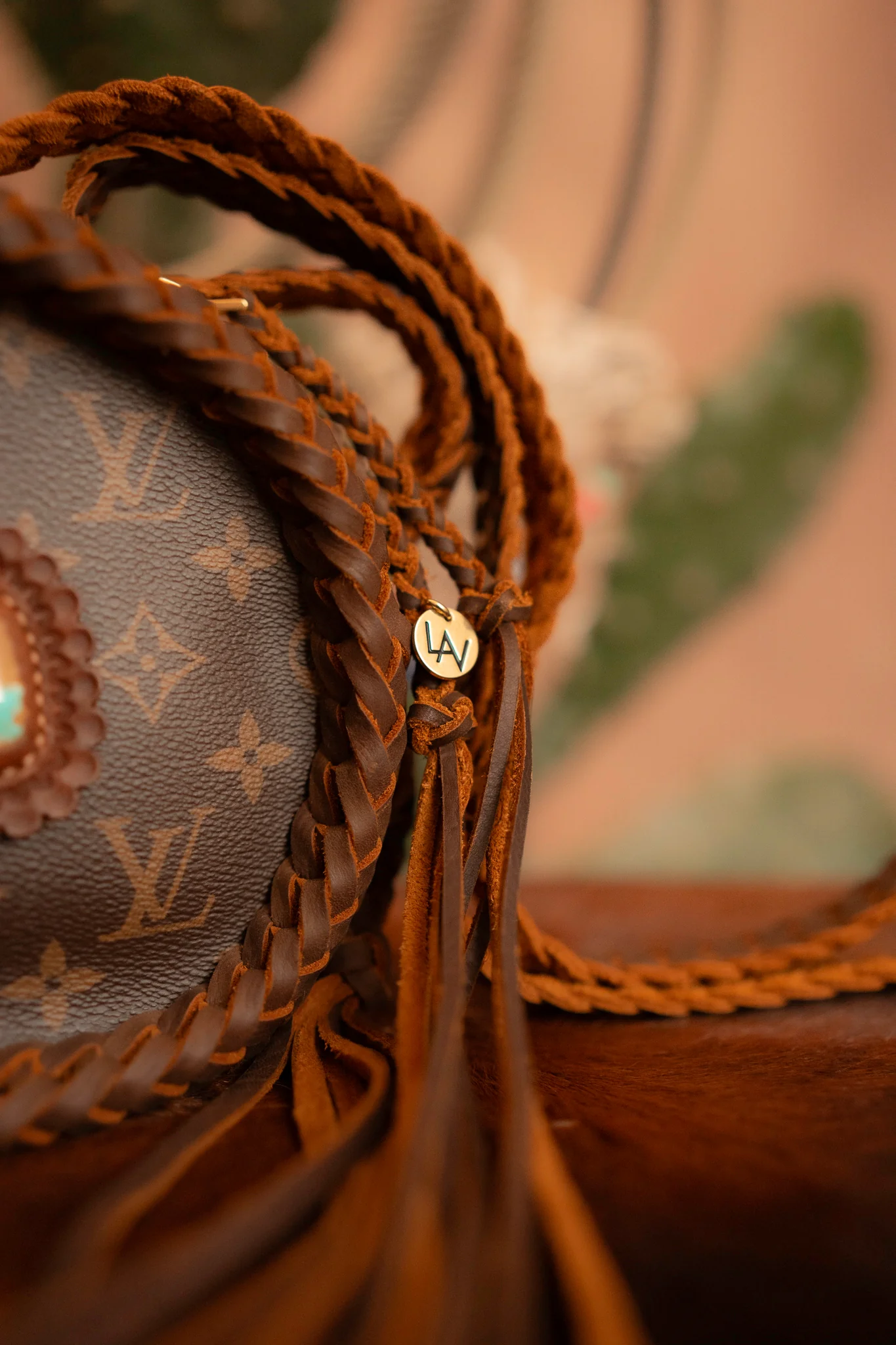 Leather and Vodka 75 Carat Kingman Turquoise Boite Chapeau Bag - Image 3