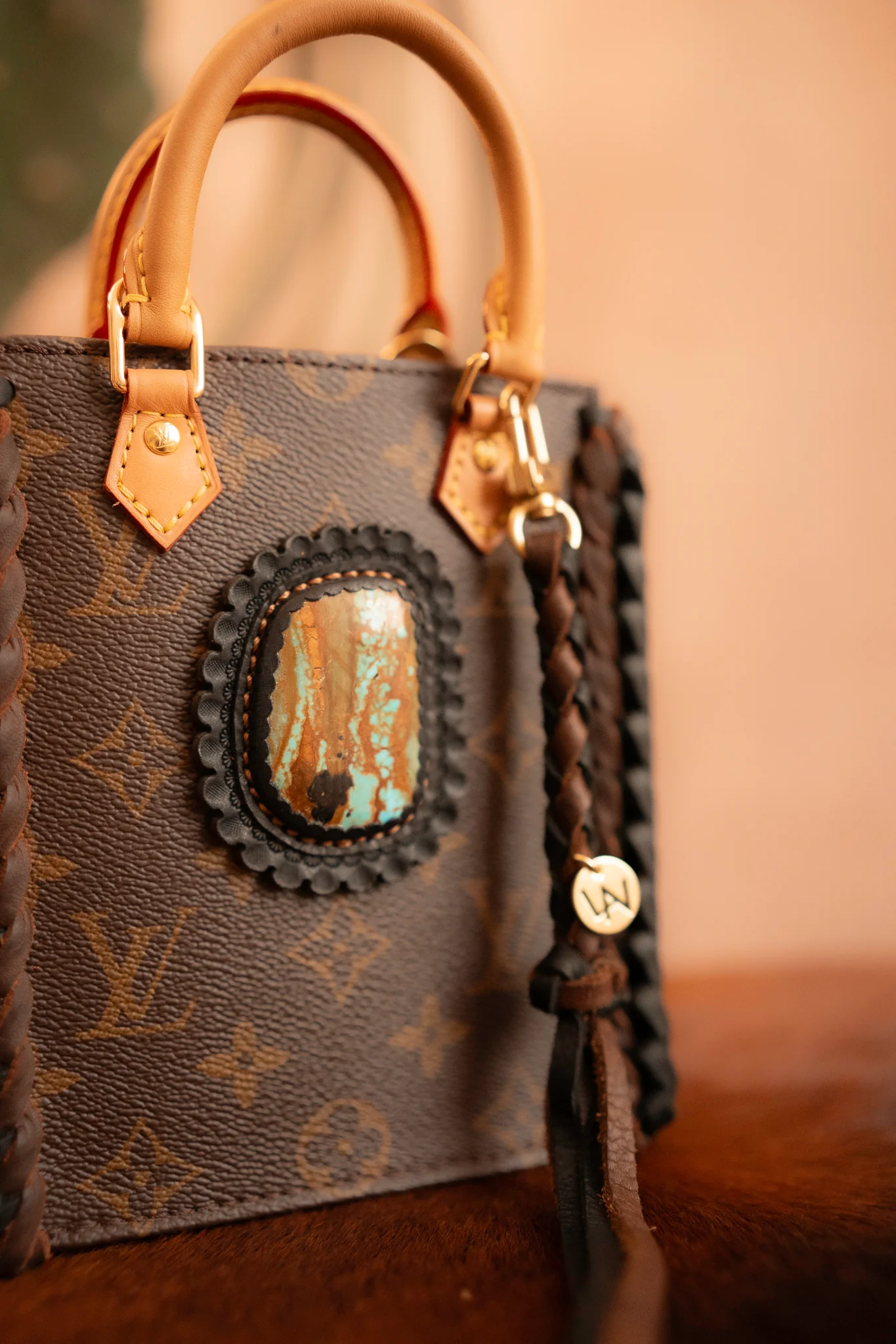 Leather and Vodka 95 Carat Kingman Turquoise Petite Sac Plat Bag - Image 2