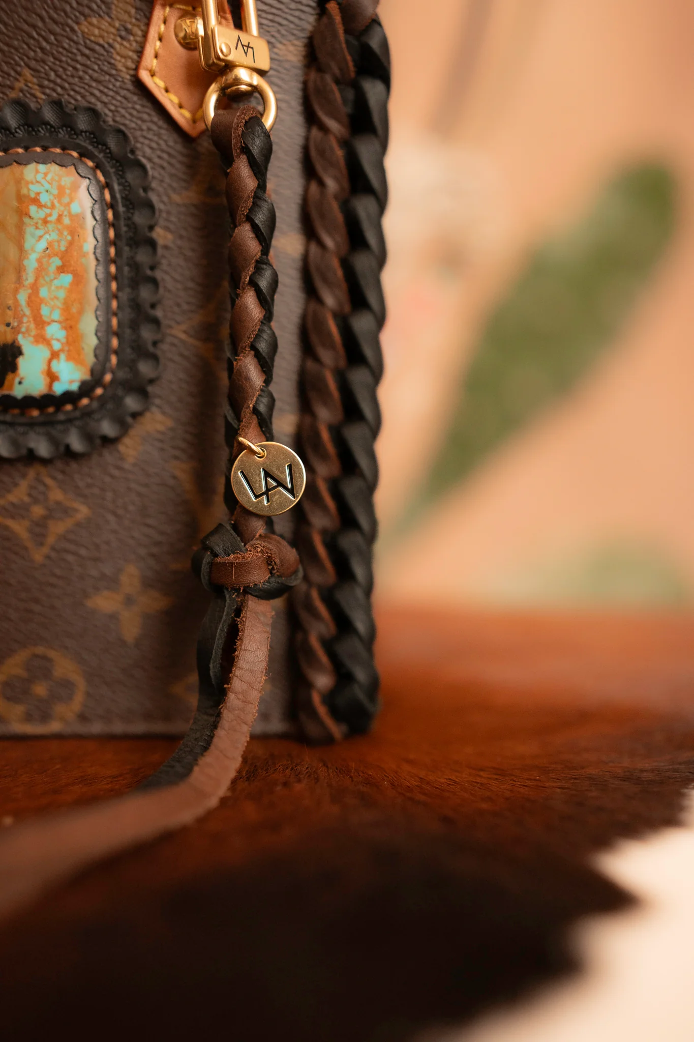 Leather and Vodka 95 Carat Kingman Turquoise Petite Sac Plat Bag - Image 3