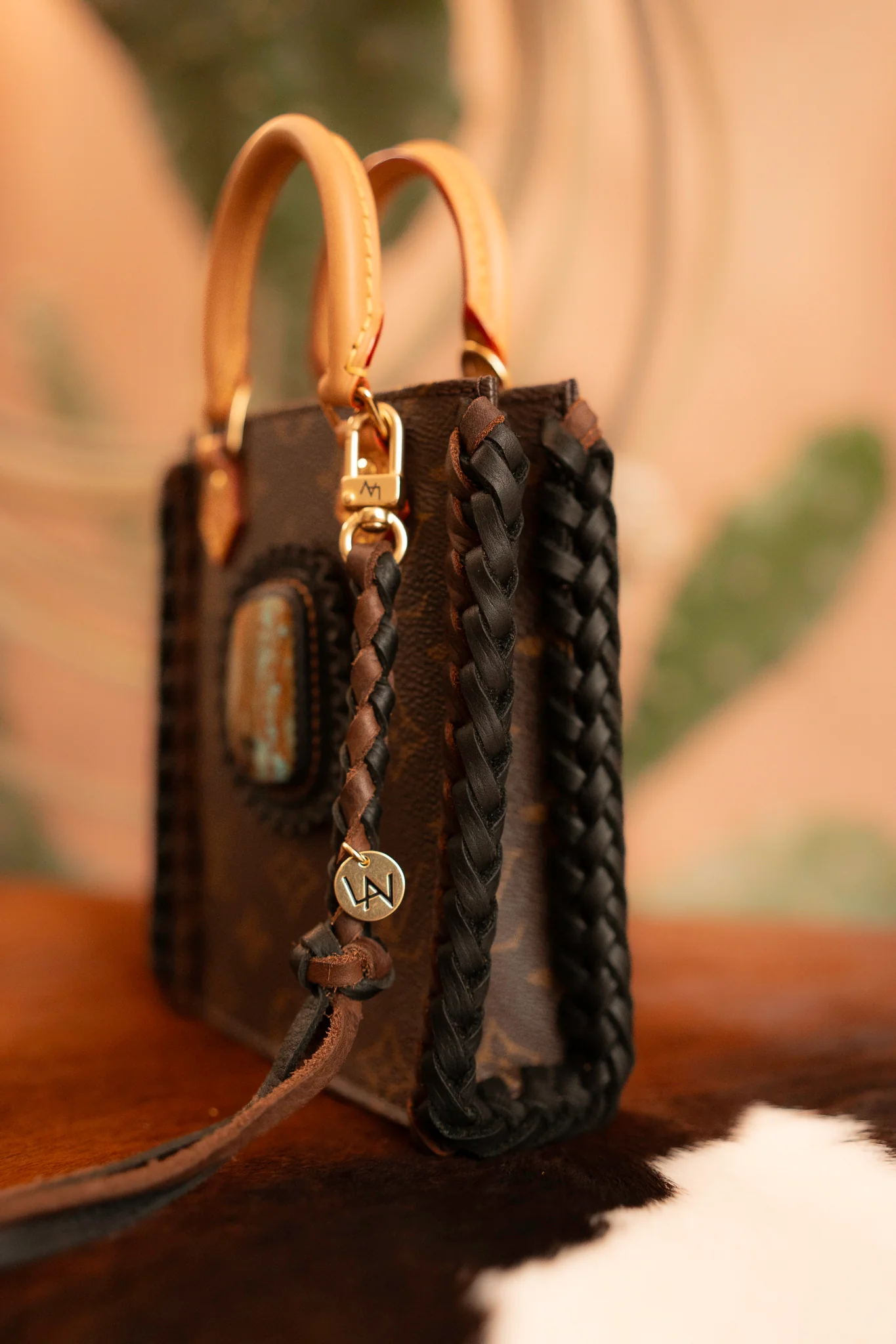 Leather and Vodka 95 Carat Kingman Turquoise Petite Sac Plat Bag - Image 4