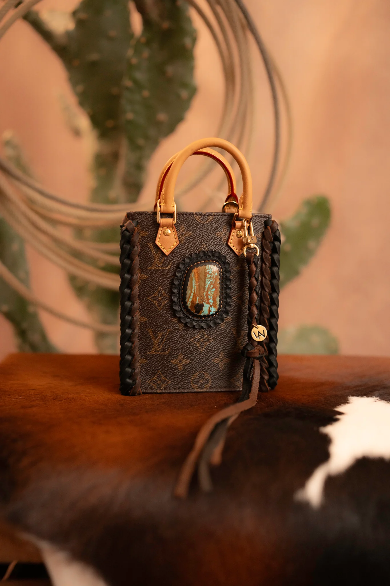 Leather and Vodka 95 Carat Kingman Turquoise Petite Sac Plat Bag - Image 9