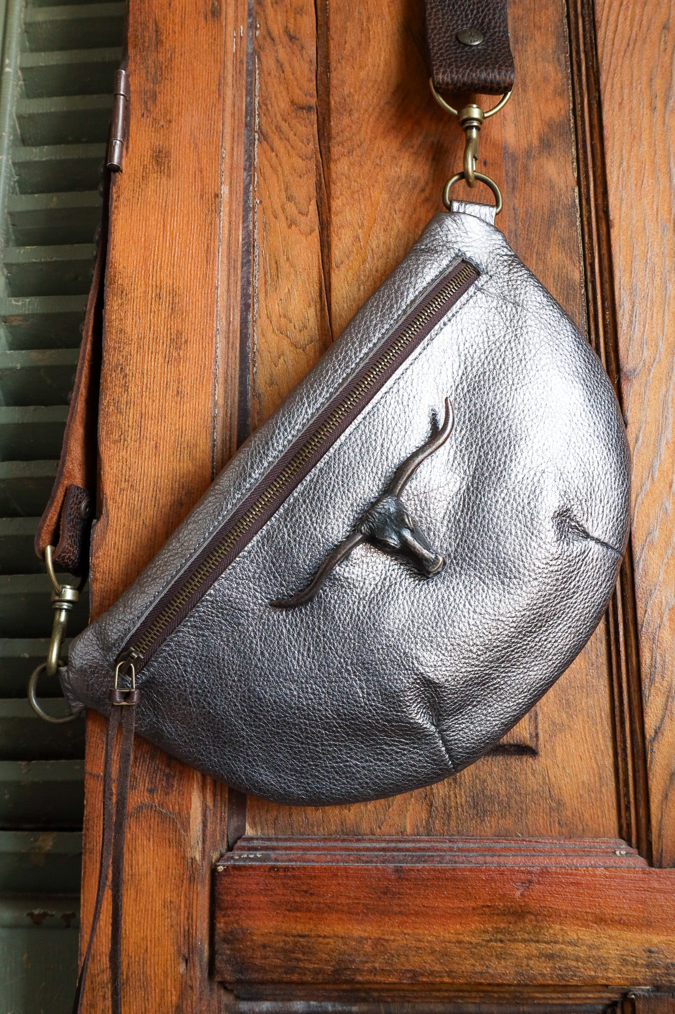 Two Bar West Small Gunmetal Longhorn Gem Strap Bag - Image 2