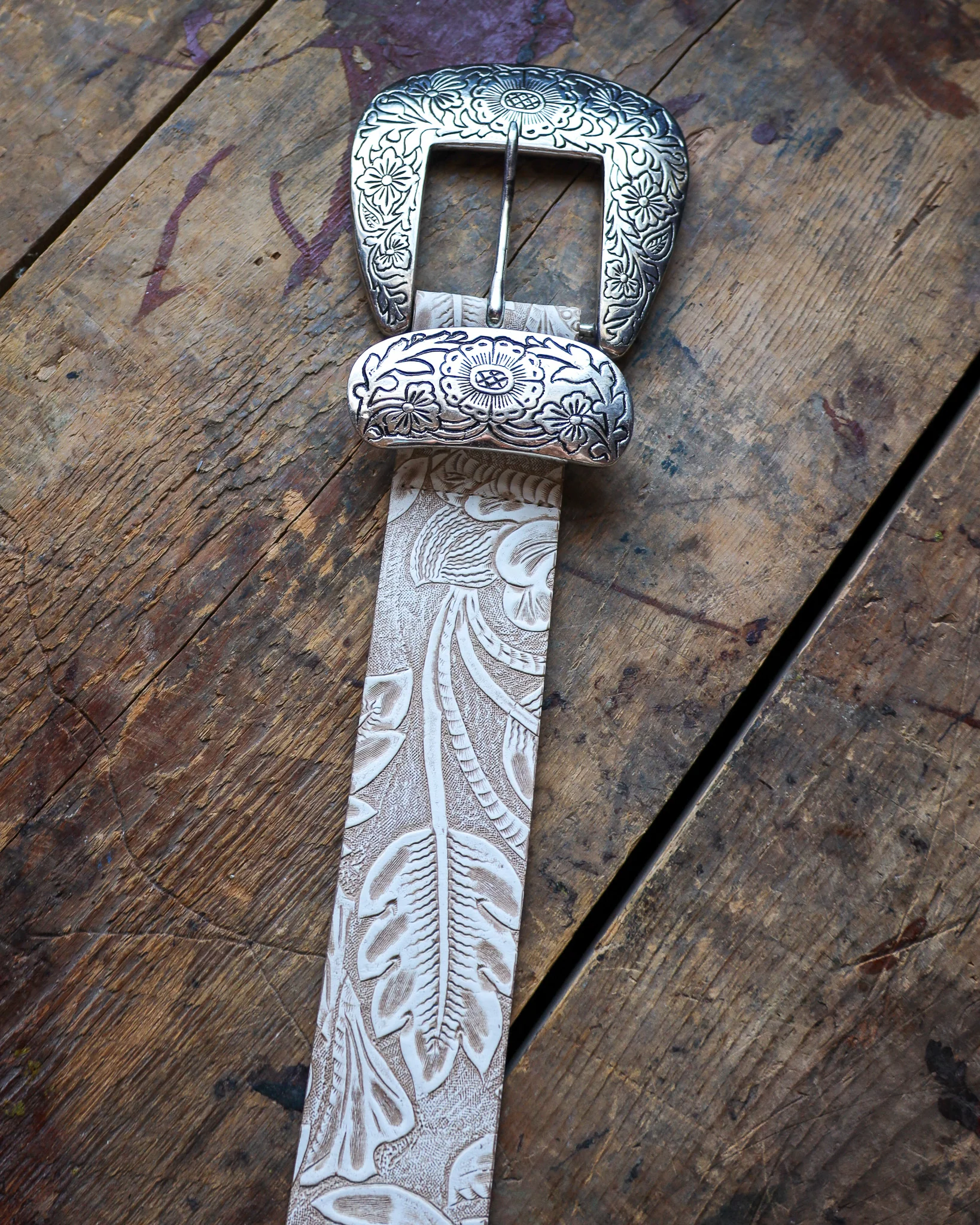 Streets Ahead Big Buckle Belt- Ivory - Image 3