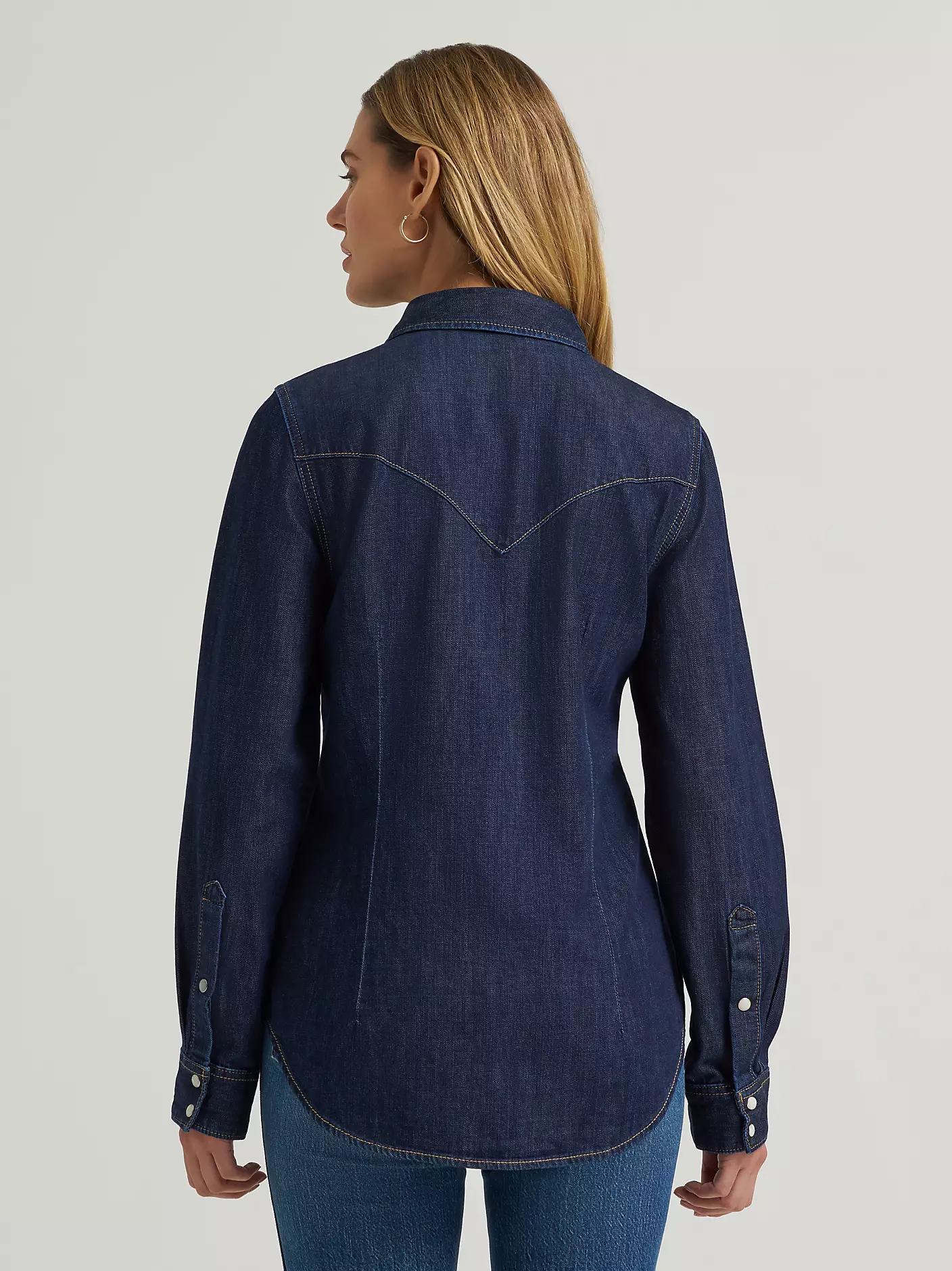 Wrangler Vintage-Fit Denim Western Snap Shirt - Image 4