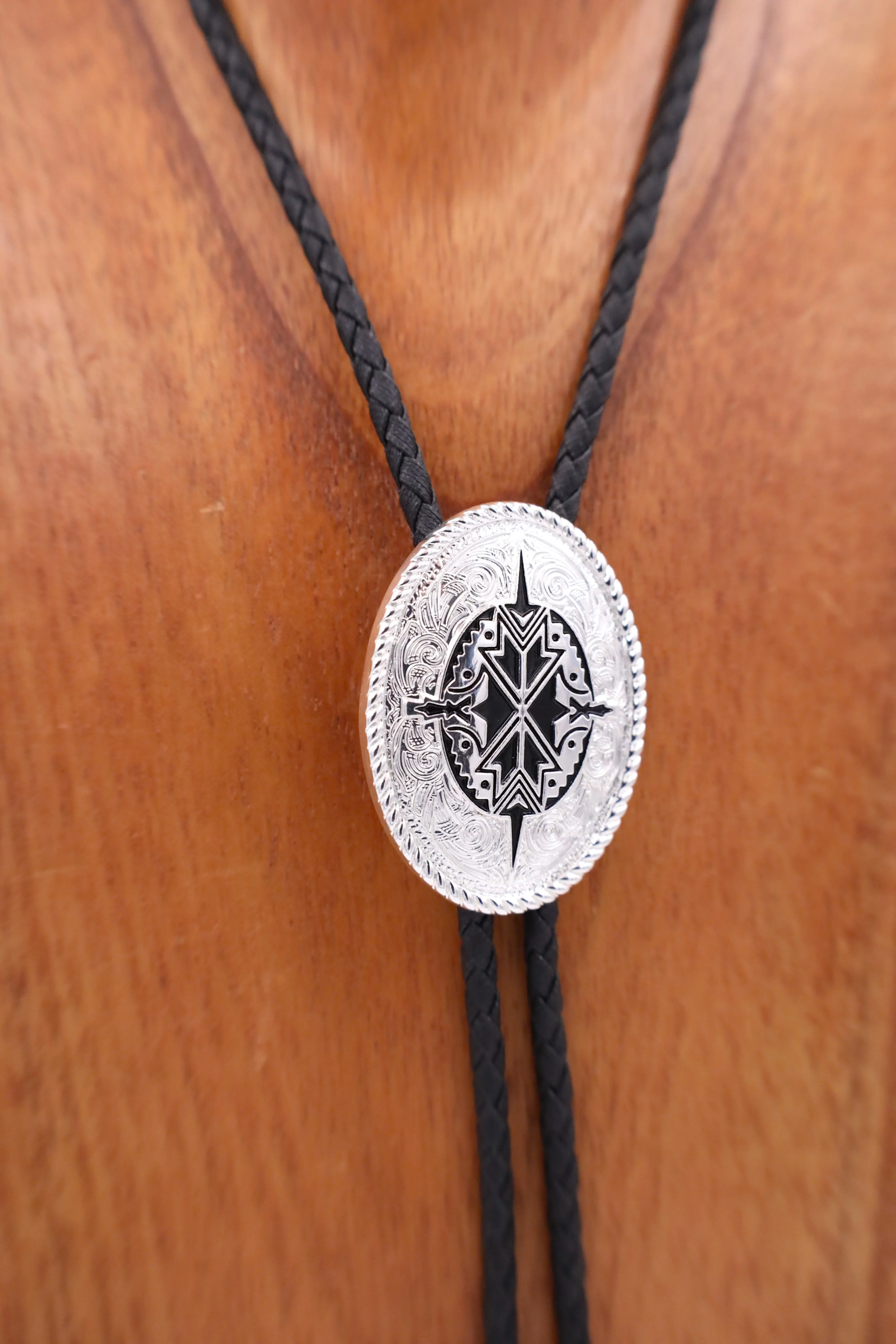 CONCHO SILVER AND BLACK BOLO - Image 2