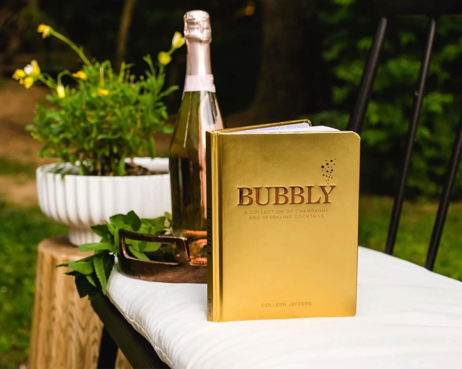 Bubbly: A Collection of Champagne and Sparkling Cocktails - Image 7