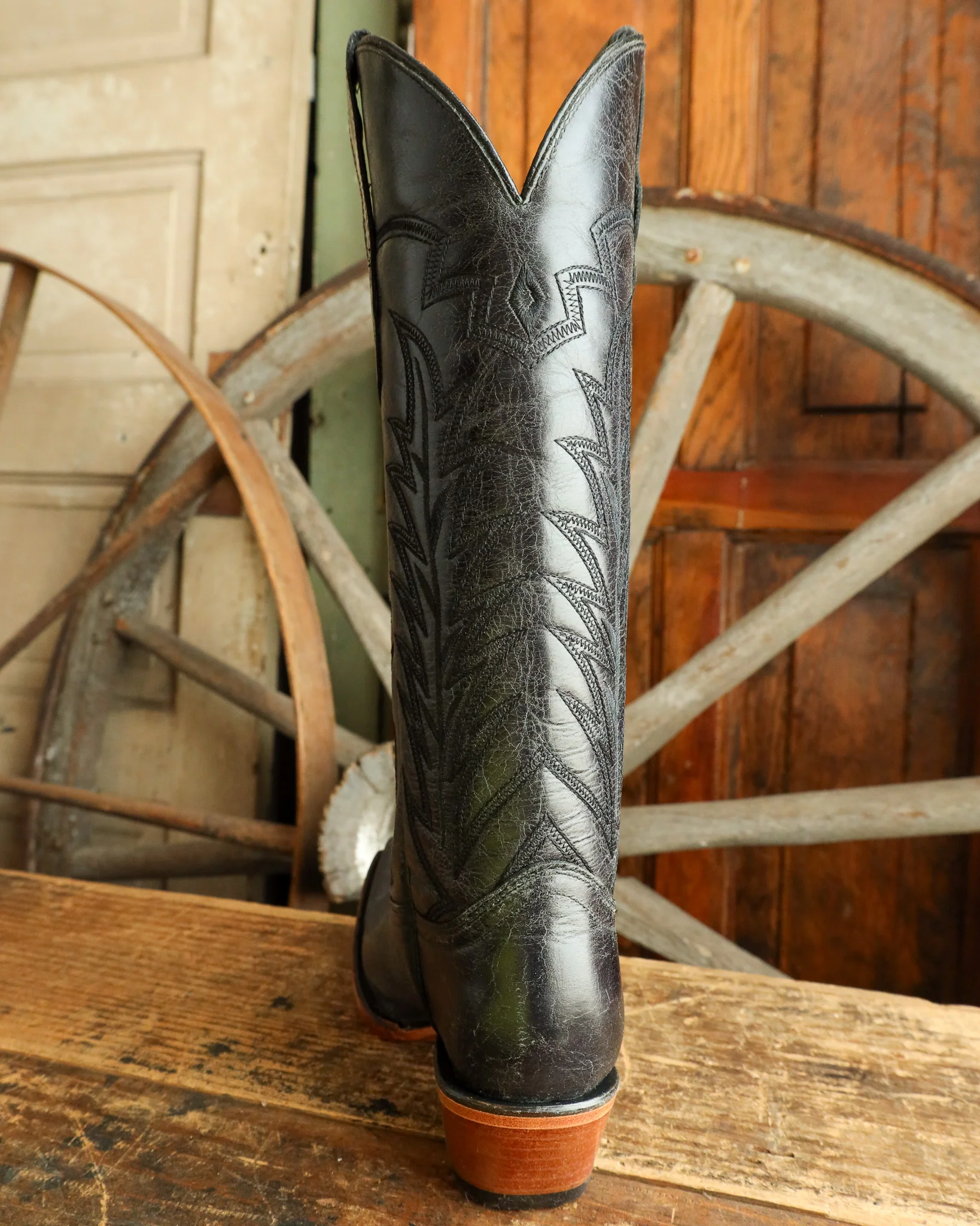 Corral Women's Embroidery Tall Top 16" Boot - Image 7