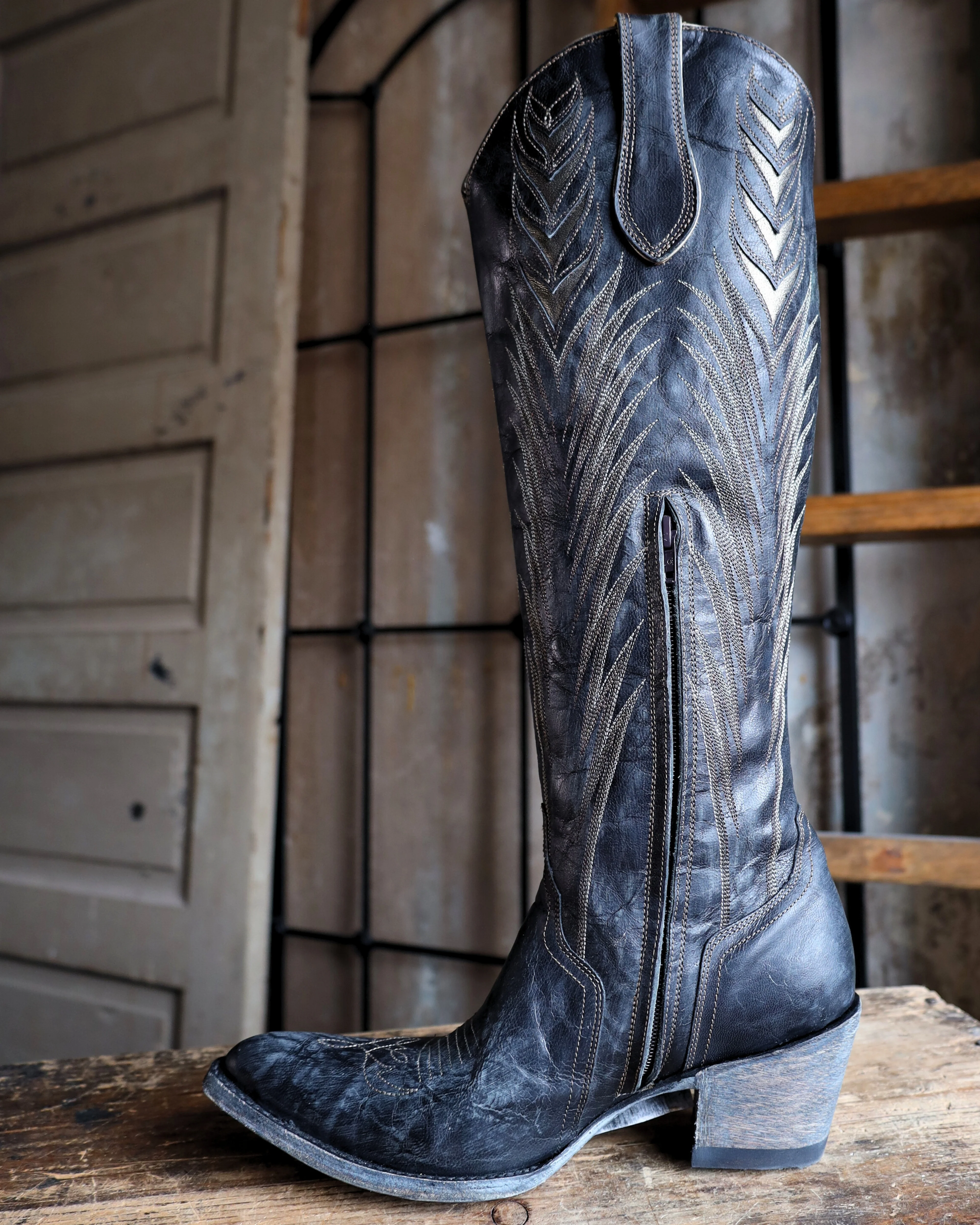 OLD GRINGO WOMEN'S EMMER 18" BOOT - Image 5