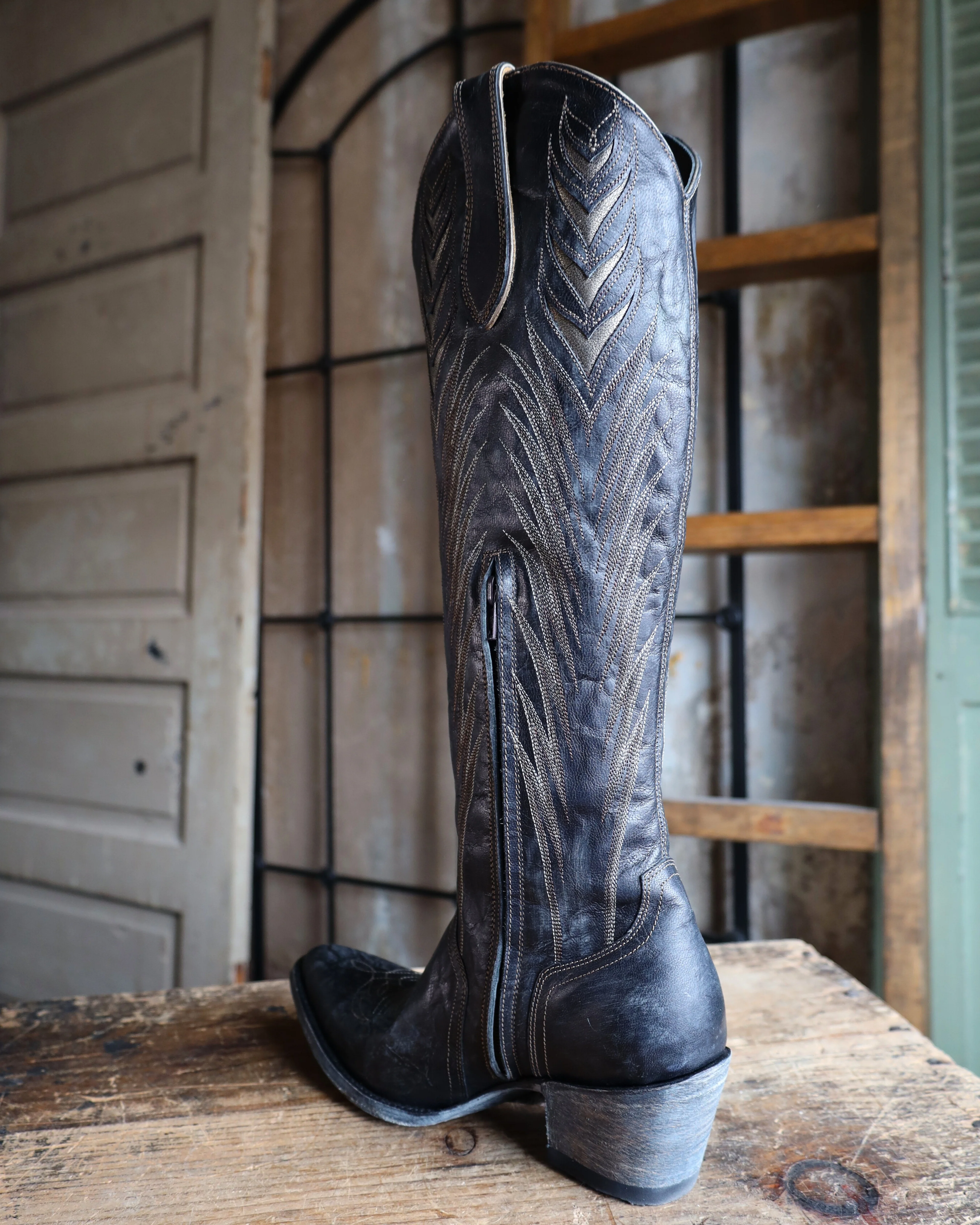 OLD GRINGO WOMEN'S EMMER 18" BOOT - Image 7