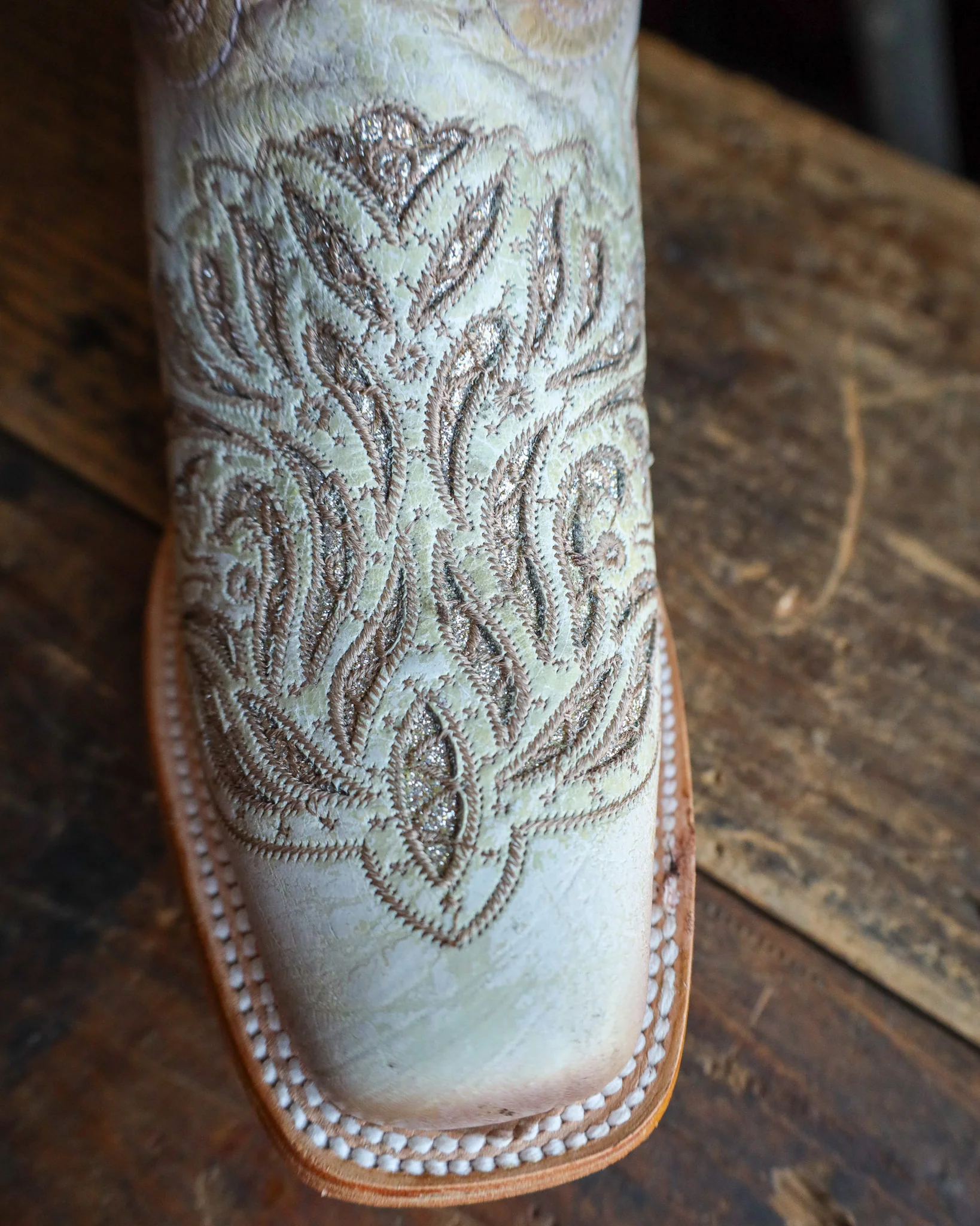 Corral Women's White Glitter Inlay & Embroidery 11" Boots - Image 4