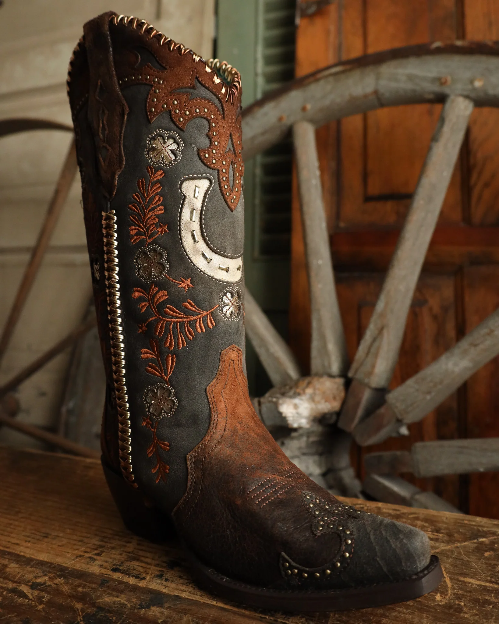 Corral Women's Horseshoe Overlay Studs 13" Boot - Image 2
