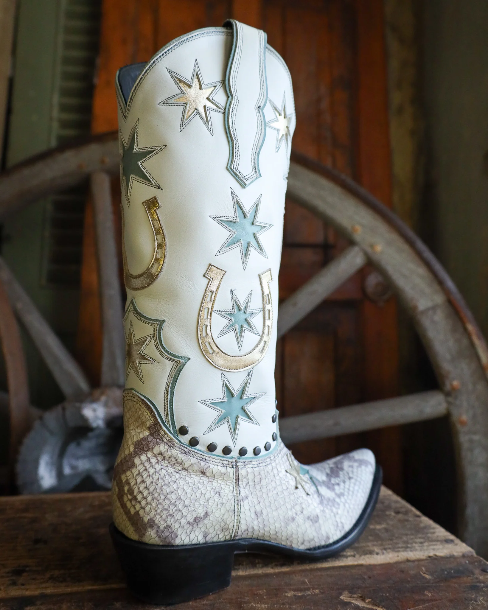 OLD GRINGO WOMEN'S LUCKY STAR 14" BOOT- CREAM AND BLUE - Image 8