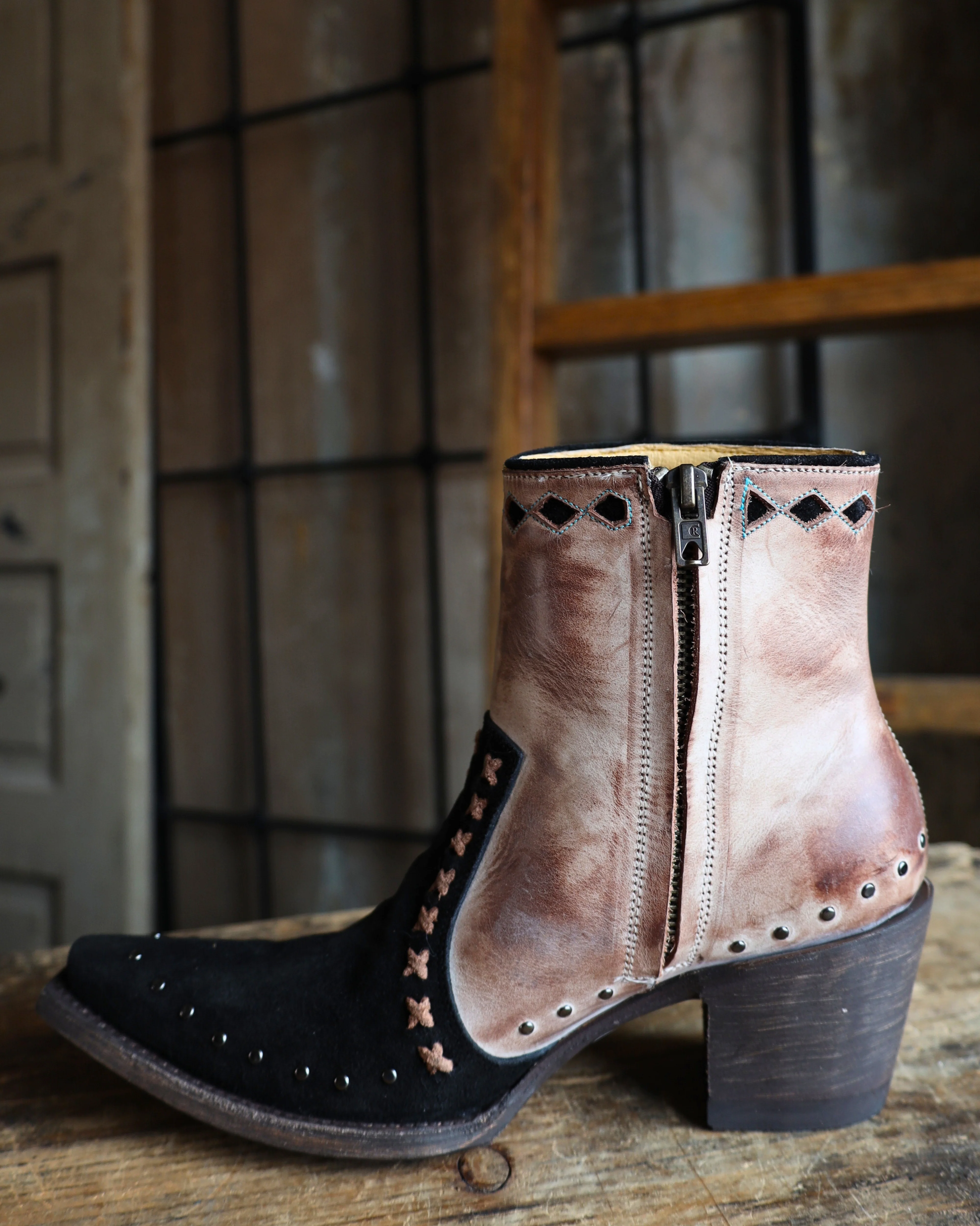 YIPPEE KI YAY BY OLD GRINGO WOMEN'S MAYBELL 6" BOOT - Image 5