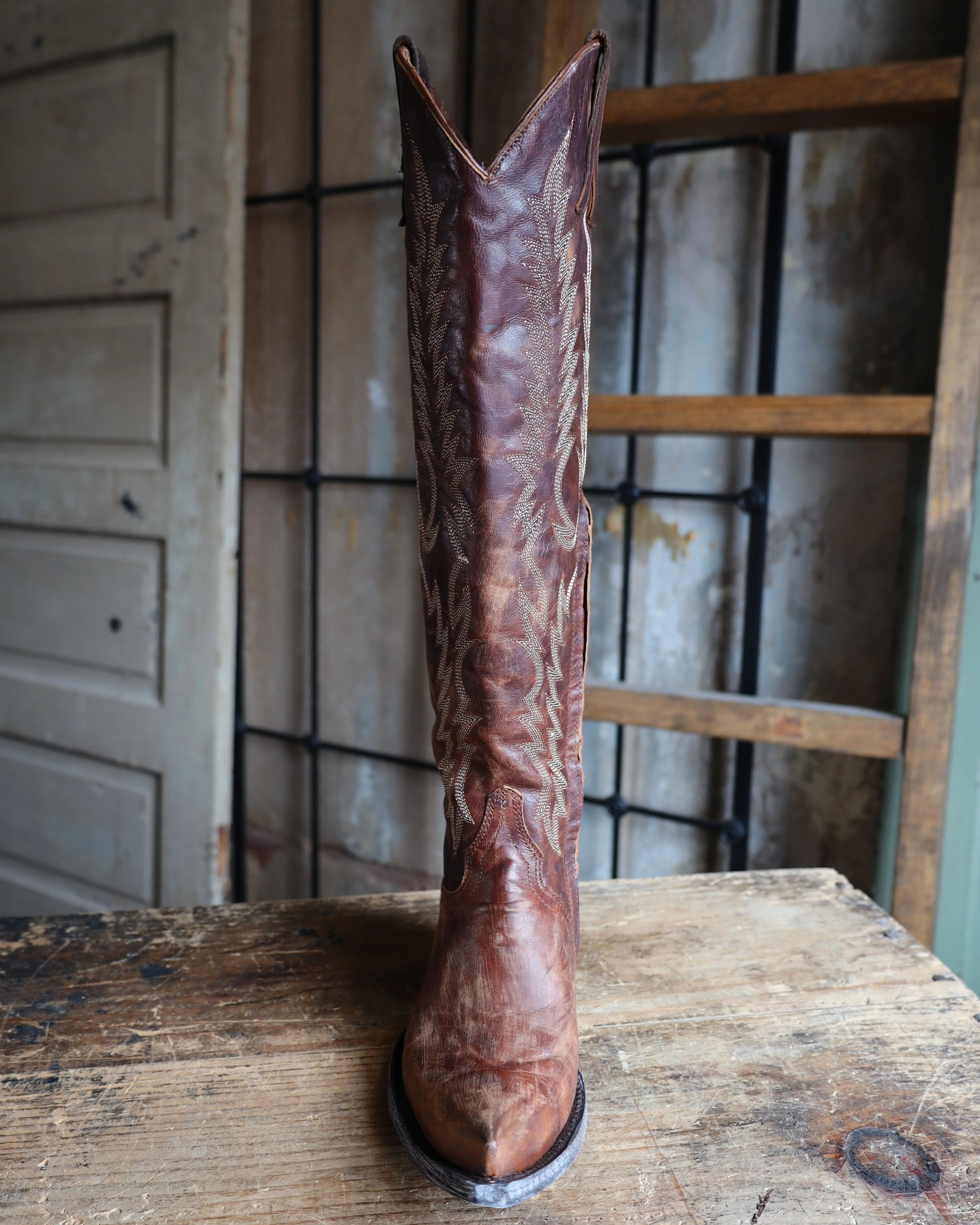 OLD GRINGO WOMEN'S MAYRA BRASS 18" BOOT - Image 5