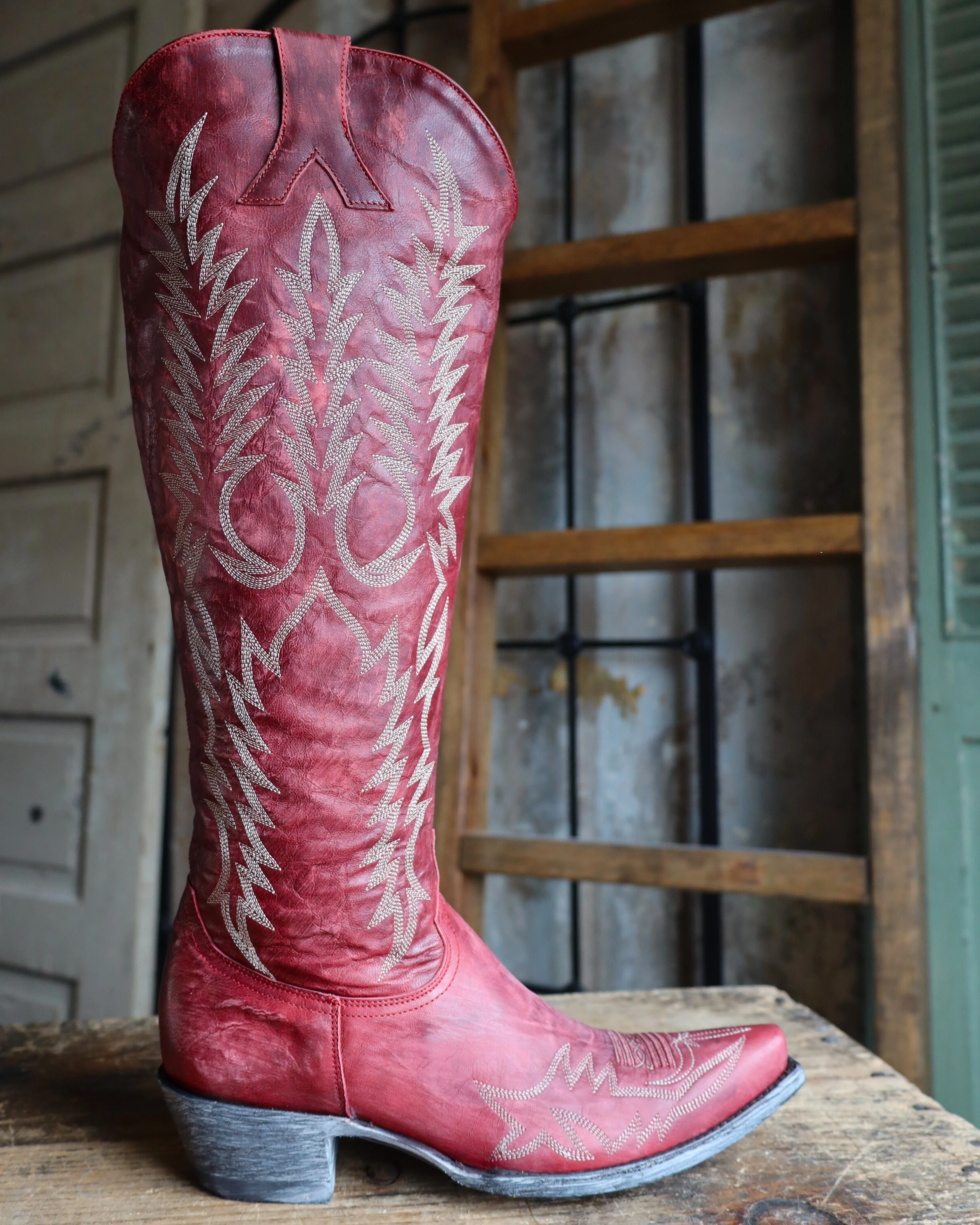 OLD GRINGO WOMEN'S MAYRA RED RELAXED 18" BOOT