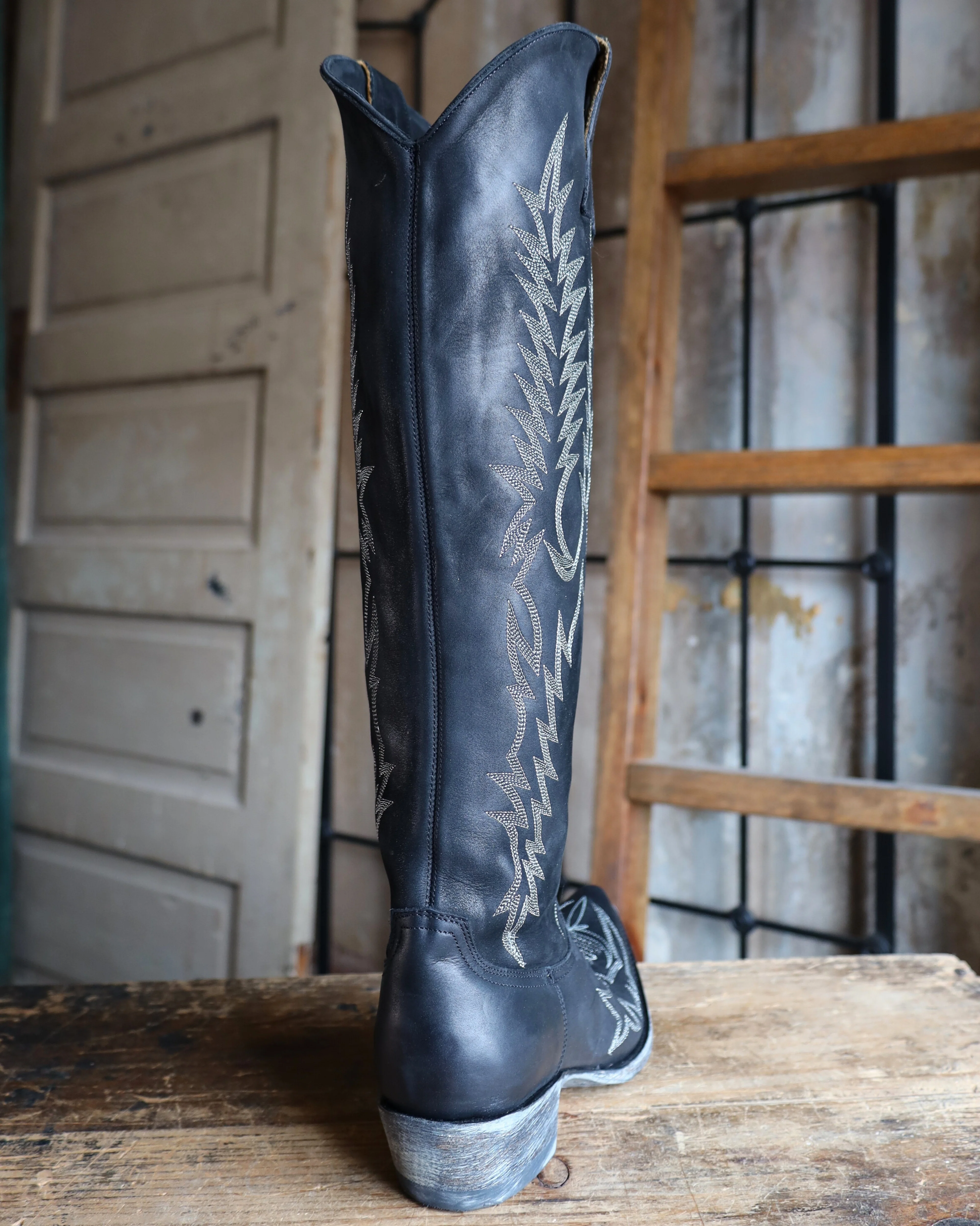 OLD GRINGO WOMEN'S MAYRA MATTE BLACK RELAXED 18" BOOT - Image 6