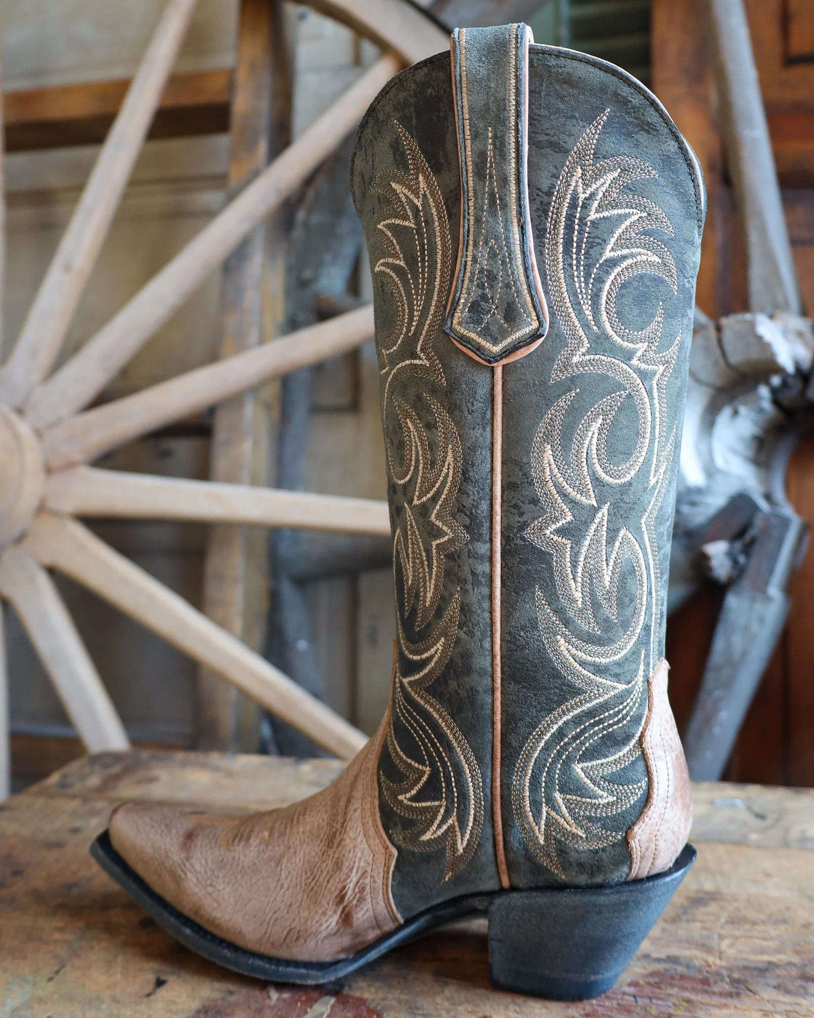 YIPPEE KI YAY BY OLD GRINGO WOMEN'S SOMERS TAN AND CARBON 12" BOOT - Image 7