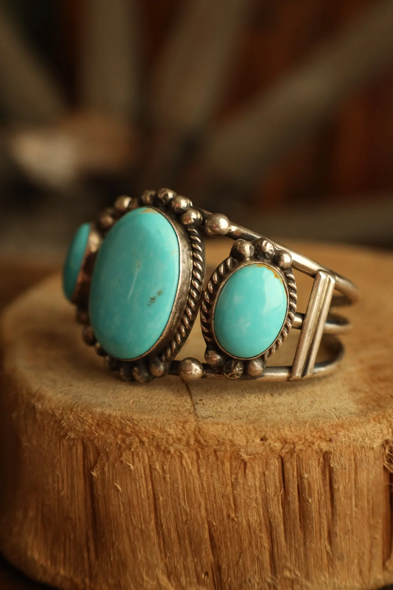 3 Kingman Turquoise Sterling Silver Dots Open Cuff - Image 3