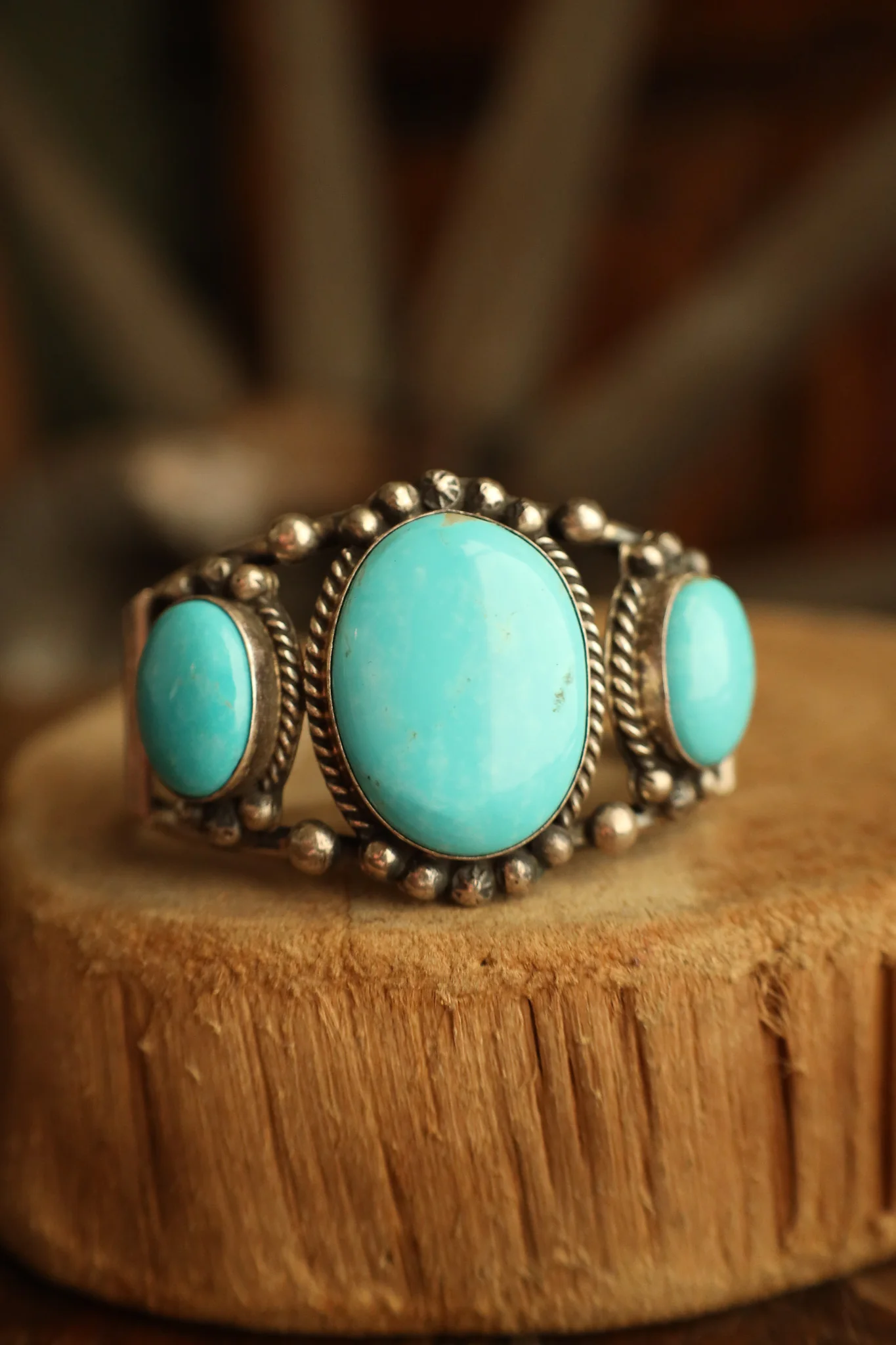 3 Kingman Turquoise Sterling Silver Dots Open Cuff - Image 6