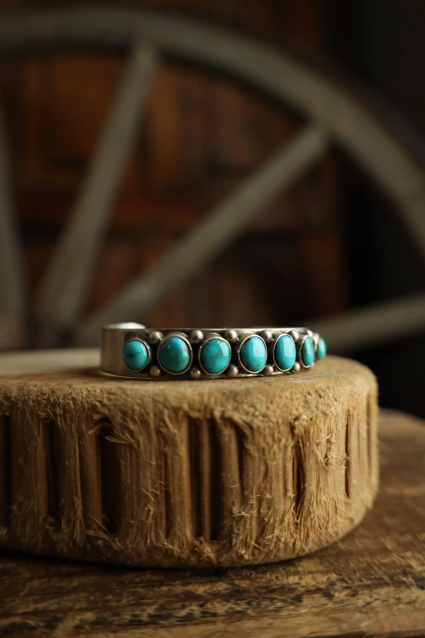 7 Turquoise Stones 12 Sterling Silver Dots Cuff - Image 7
