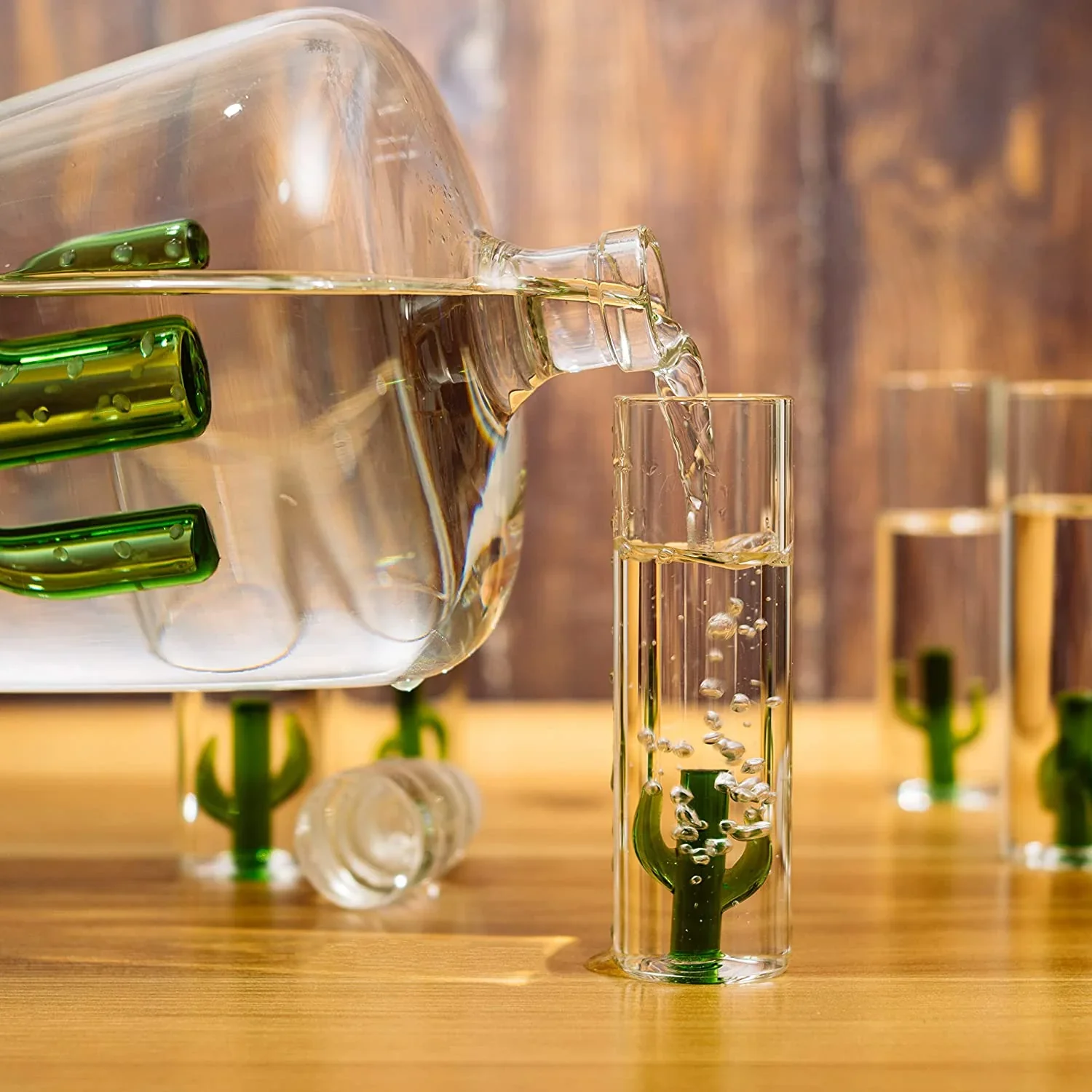 THE WINE SAVANT Tequila Decanter Set with Cactus Decanter and 6 Cactus Shot Glasses Set - Image 3