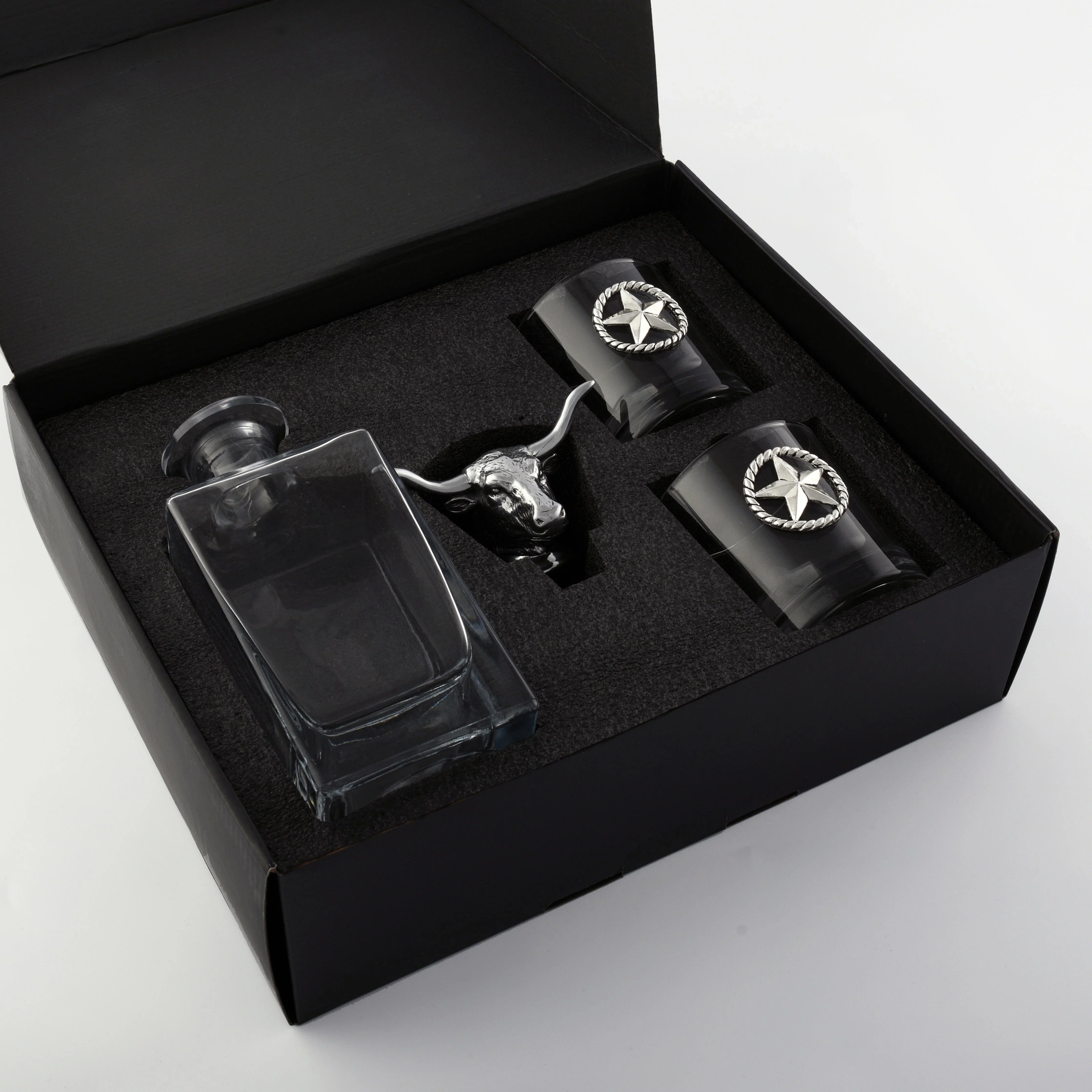 Arthur Court Longhorn Decanter Set with Pair of Glasses - Image 5