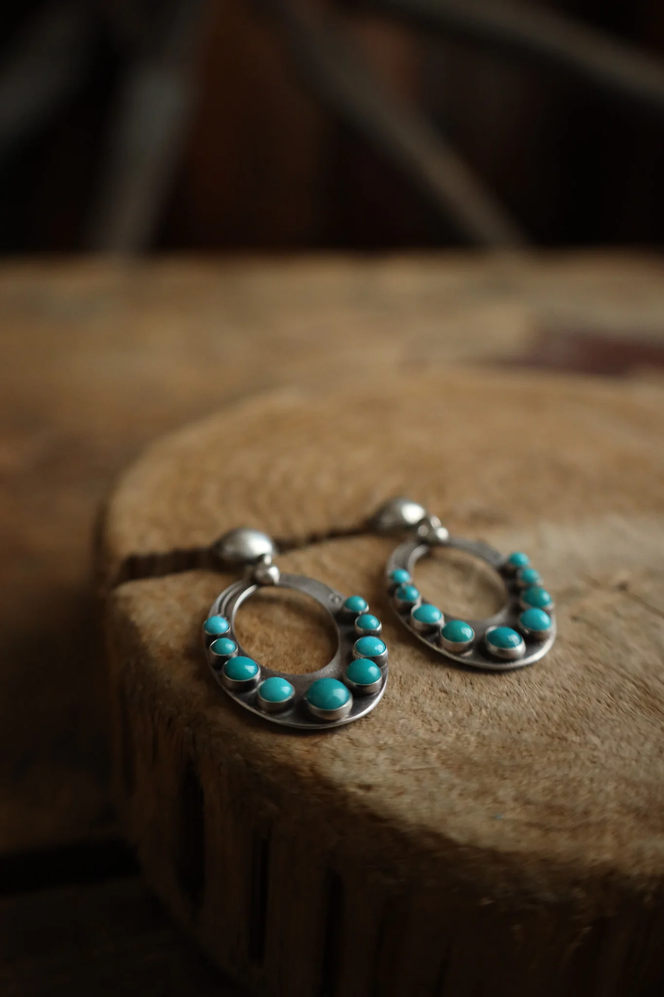 Peyote Bird Luna Azul 9 Turquoise Dots Earring - Image 4