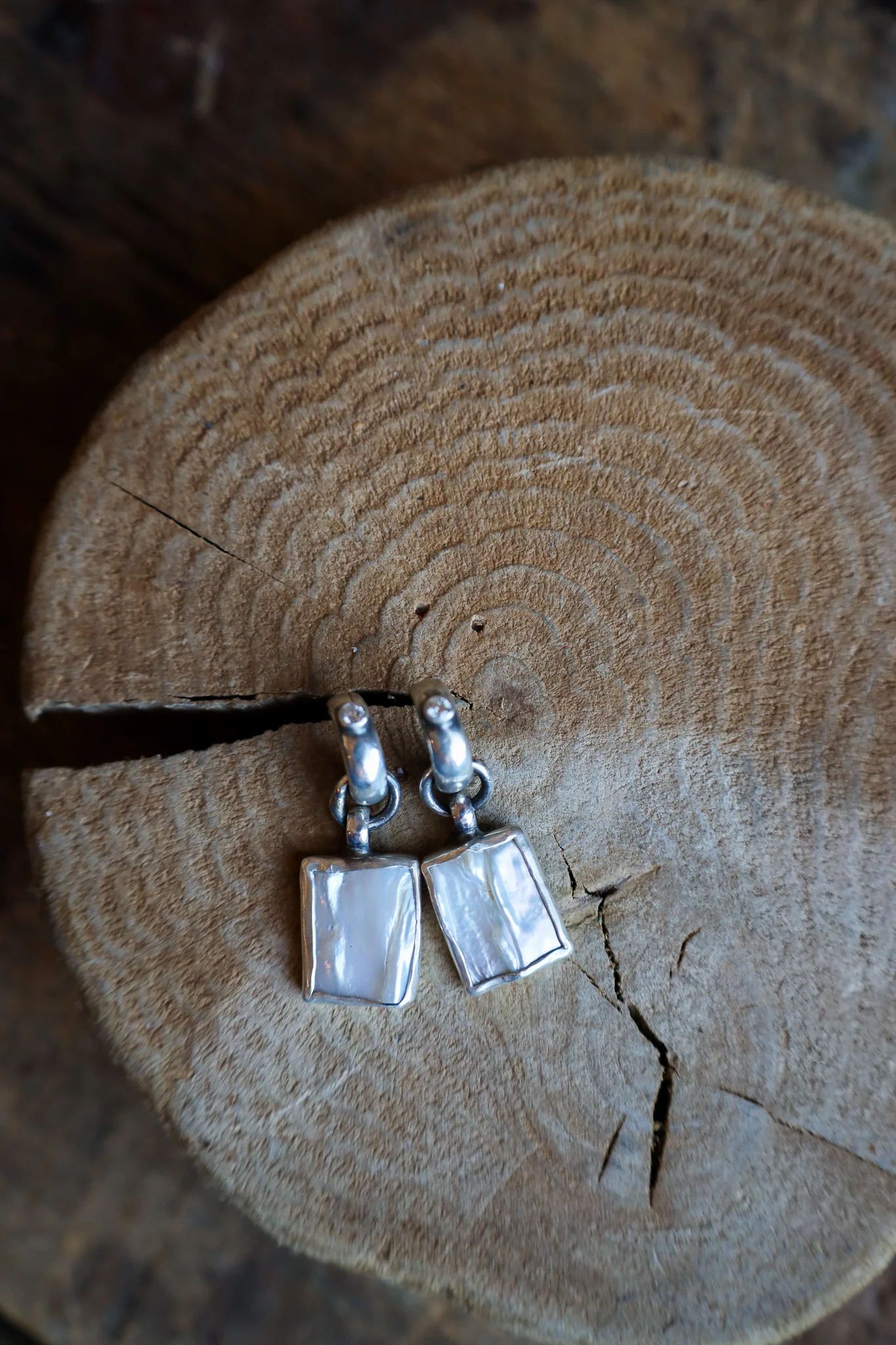Love Tokens Square Pearl With Diamonds Earring - Image 4