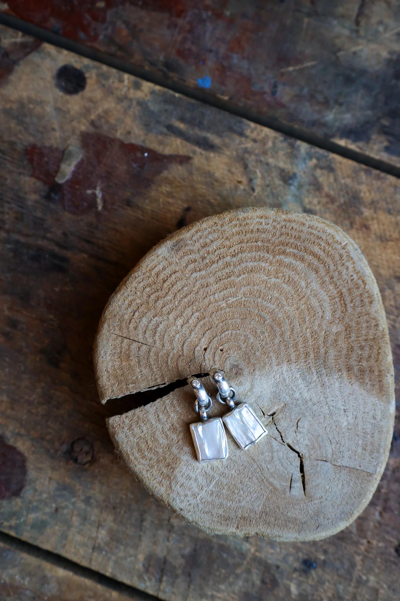 Love Tokens Square Pearl With Diamonds Earring - Image 6