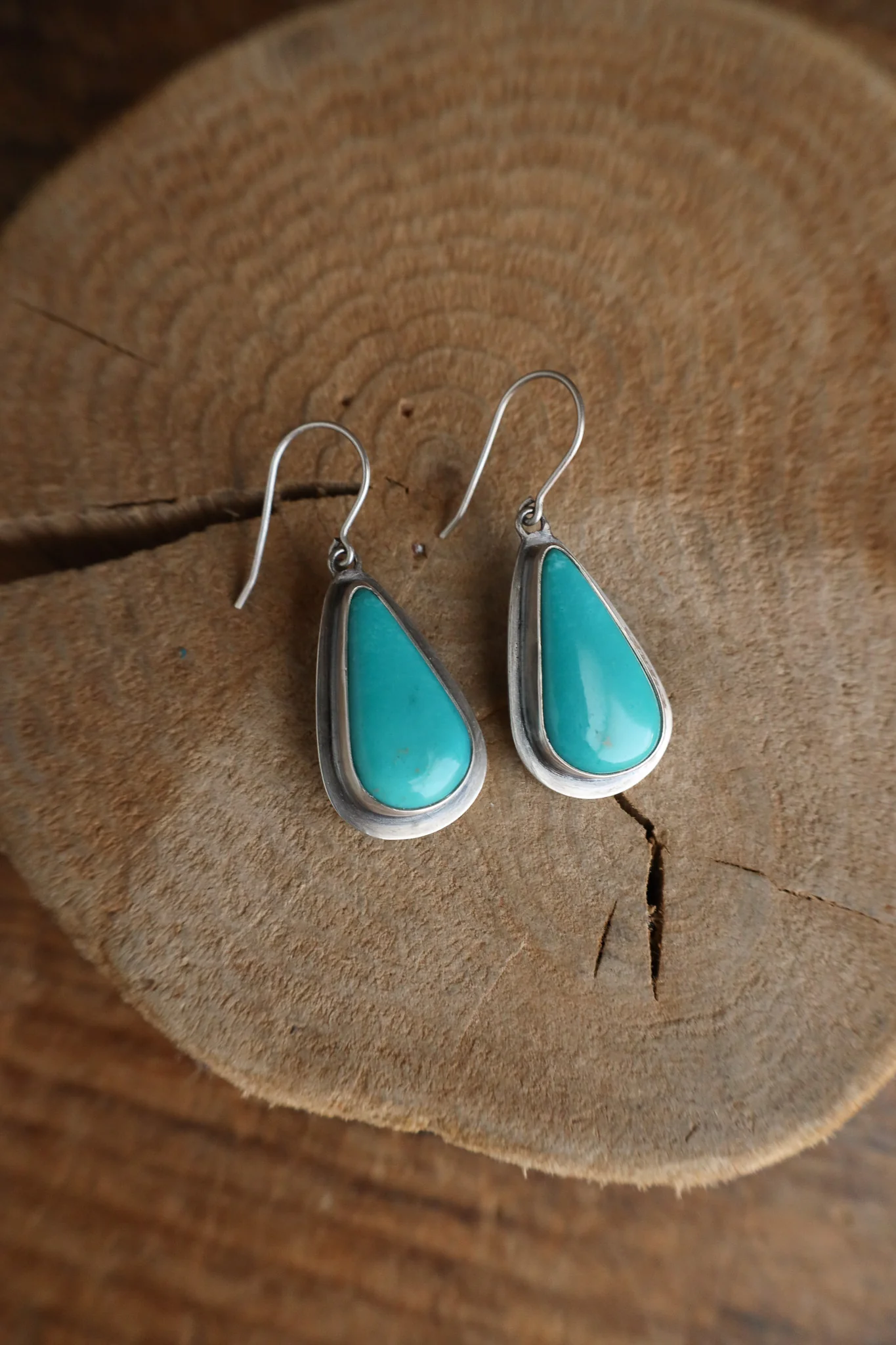 Peyote Bird Turquoise Teardrop Flat Frame Nomad Earring - Image 2