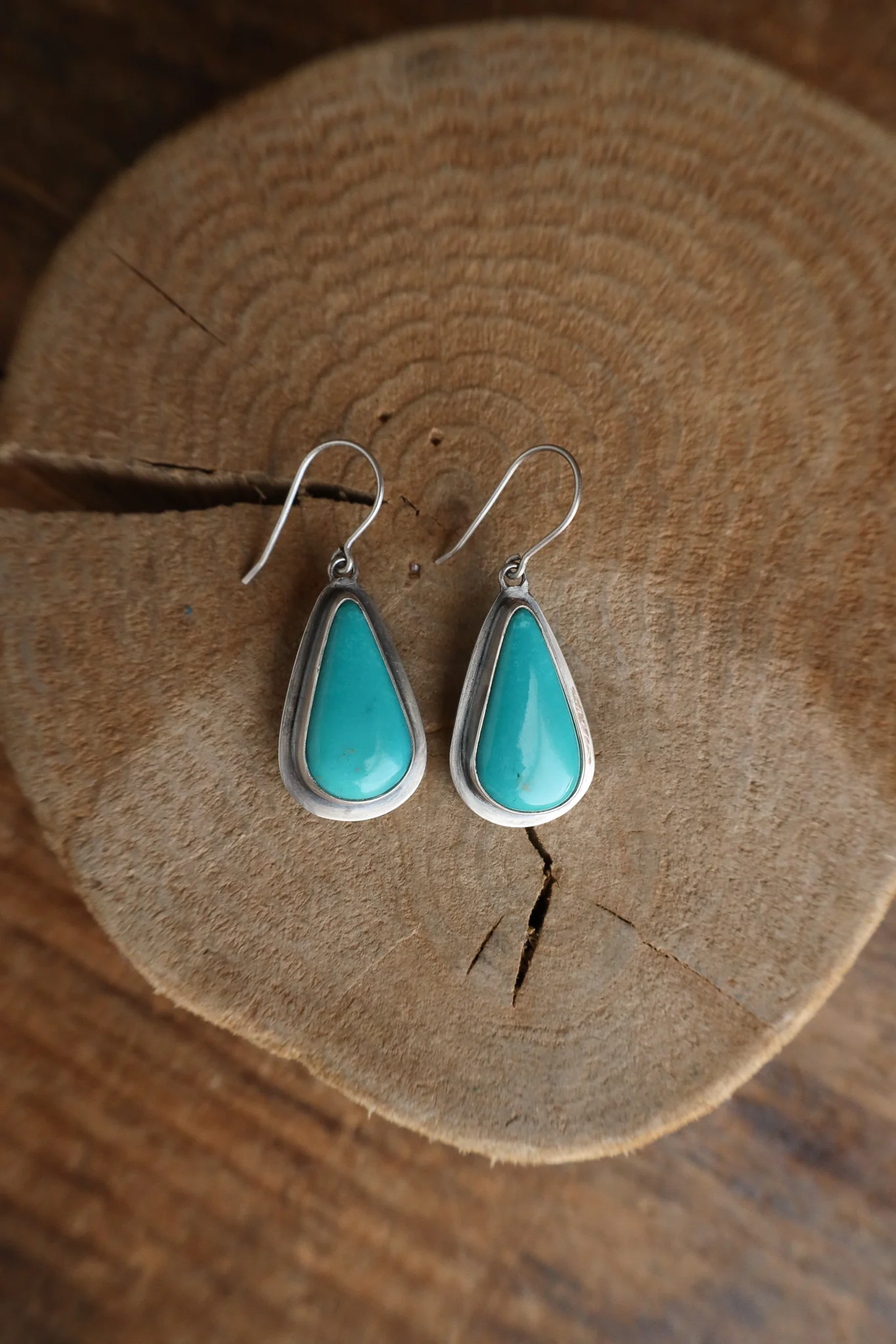 Peyote Bird Turquoise Teardrop Flat Frame Nomad Earring - Image 4
