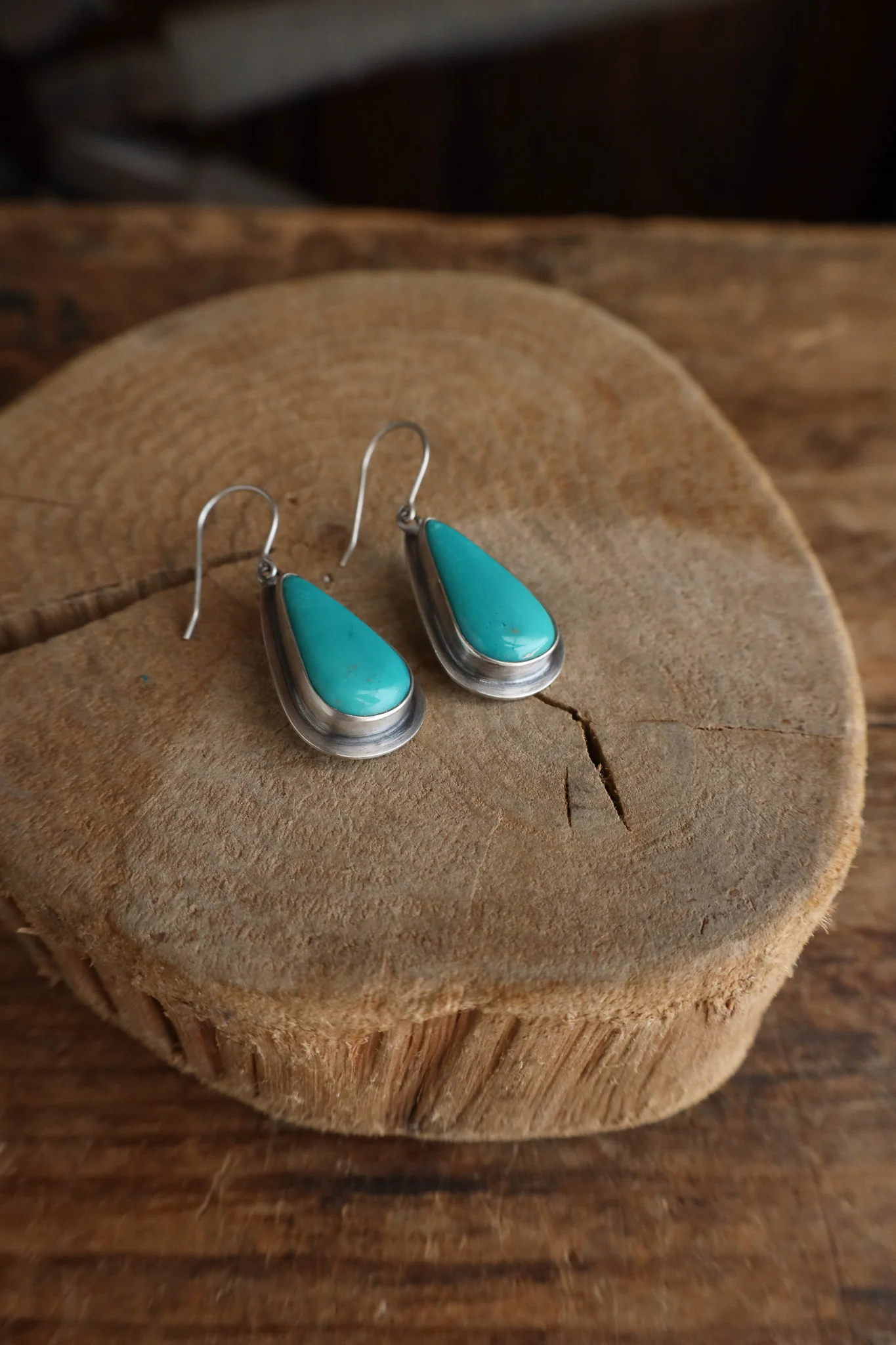 Peyote Bird Turquoise Teardrop Flat Frame Nomad Earring - Image 5