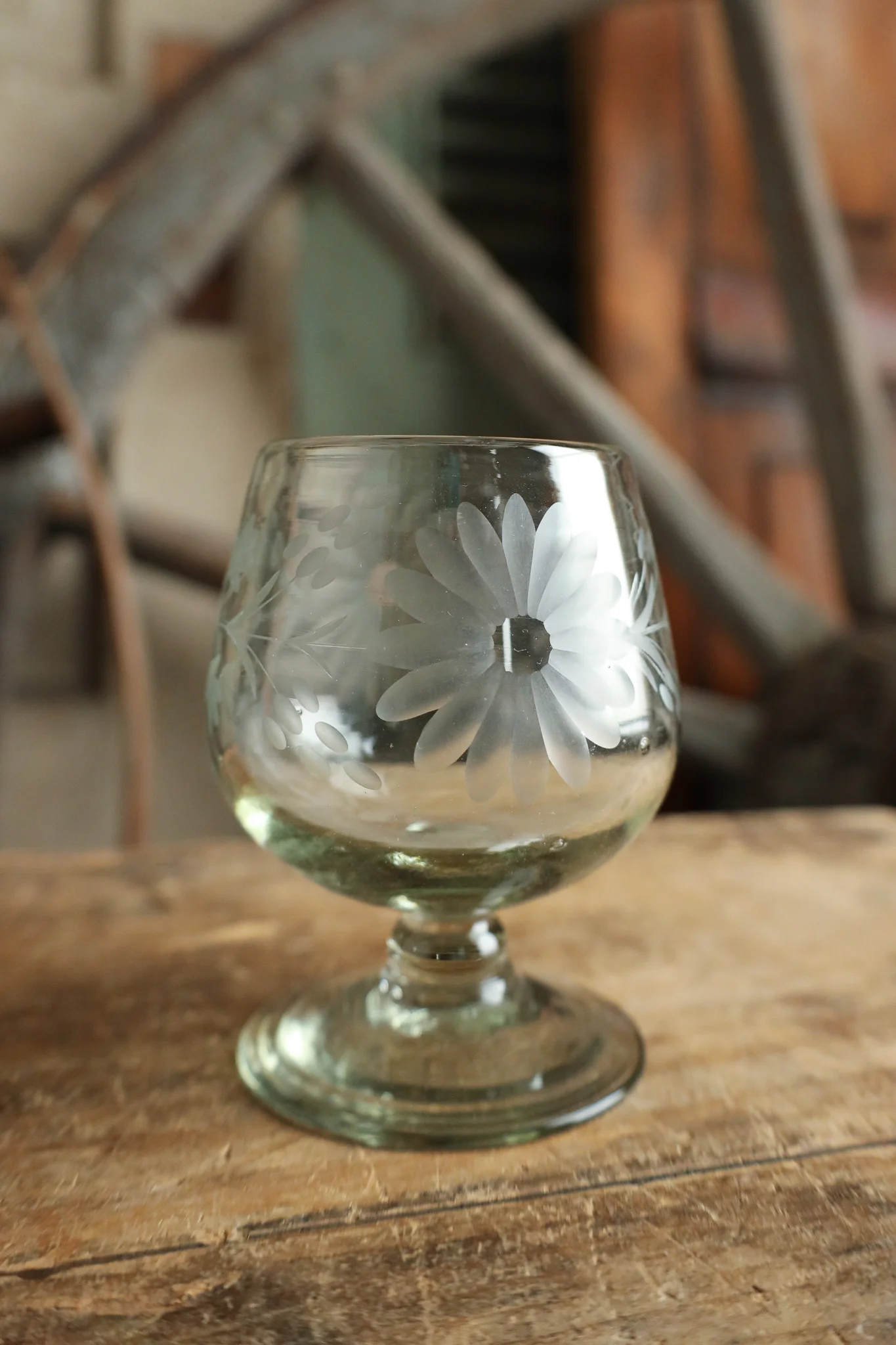 Rose Ann Hall Condessa Snifter Glass- Clear - Image 2
