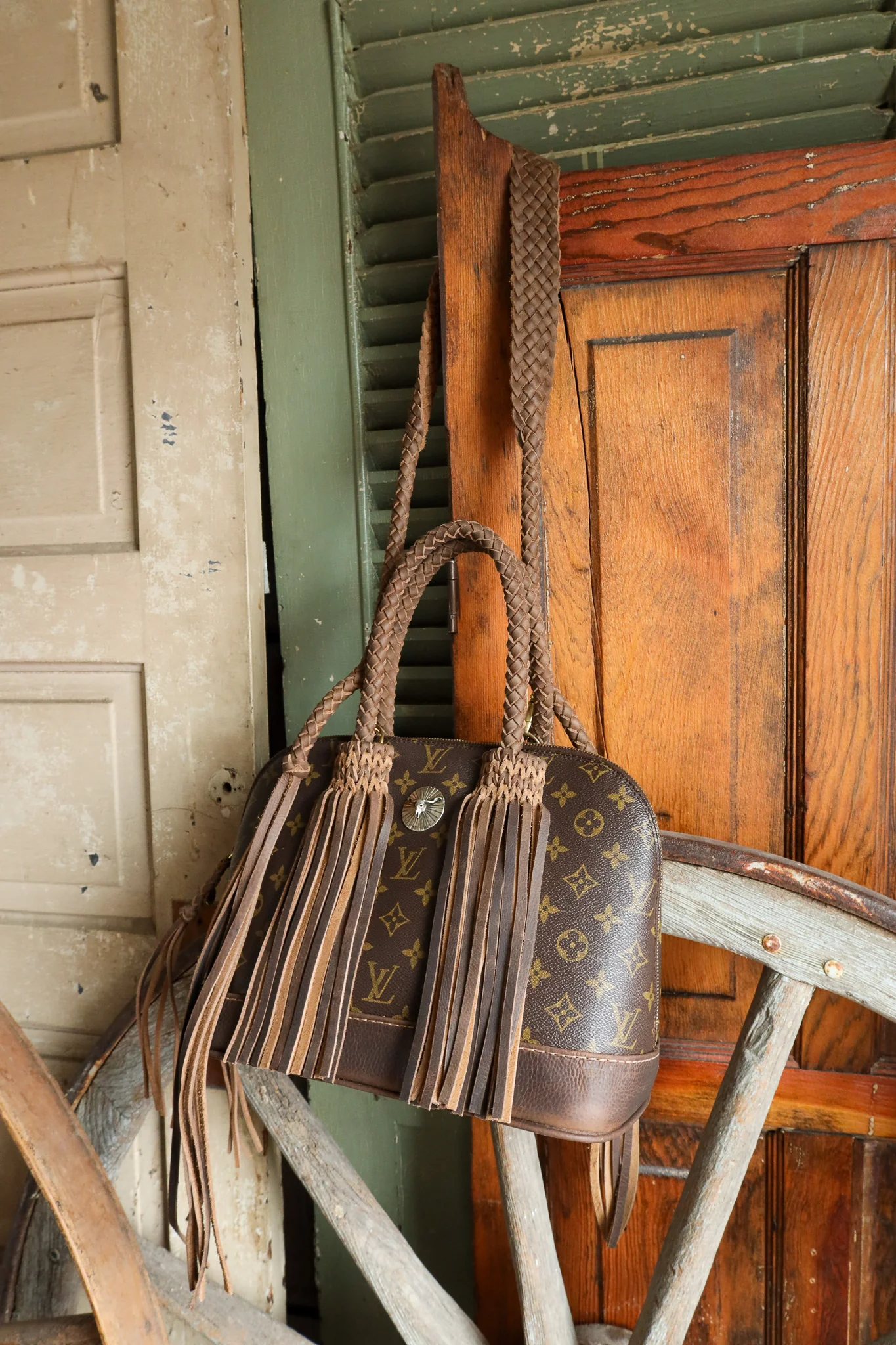 Leather and Vodka x Richard Schmidt Concho Alma Handbag - Image 6
