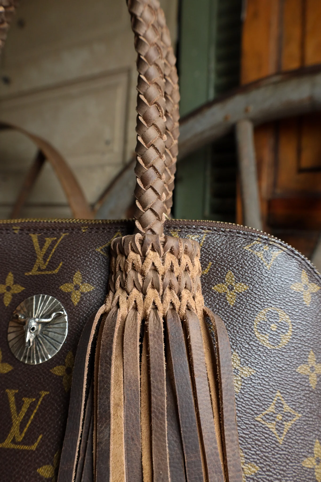 Leather and Vodka x Richard Schmidt Concho Alma Handbag - Image 8