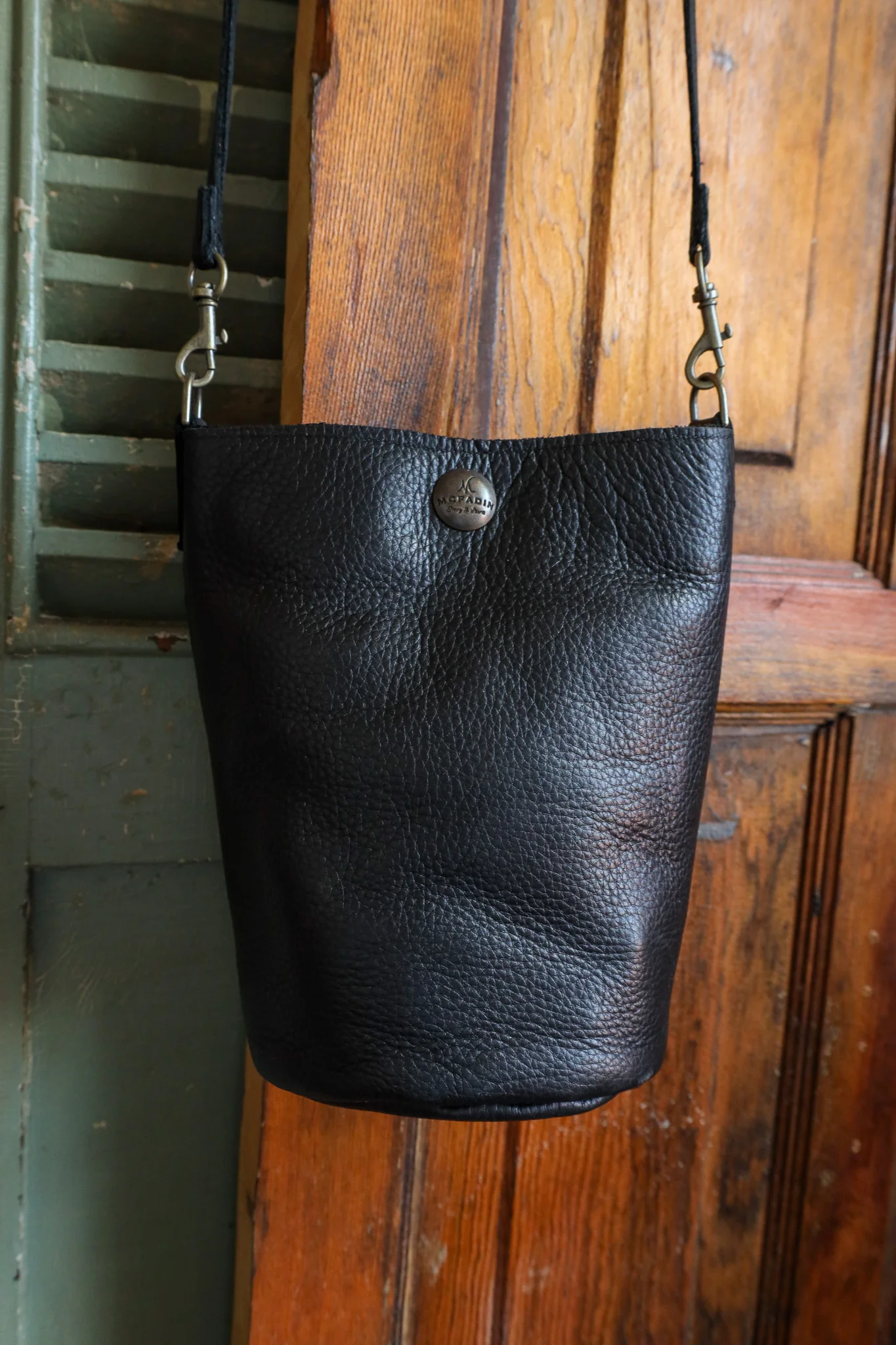 Two Bar West Hair on Hide Bucket Handbag - Image 6
