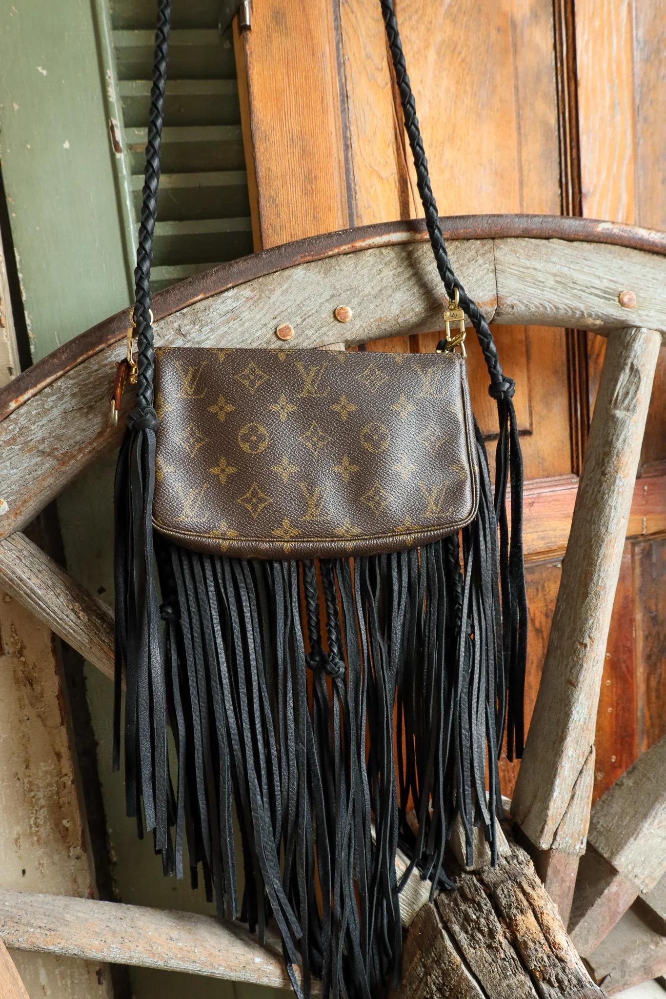 Leather and Vodka Pochette Boot Stitch Handbag - Image 6