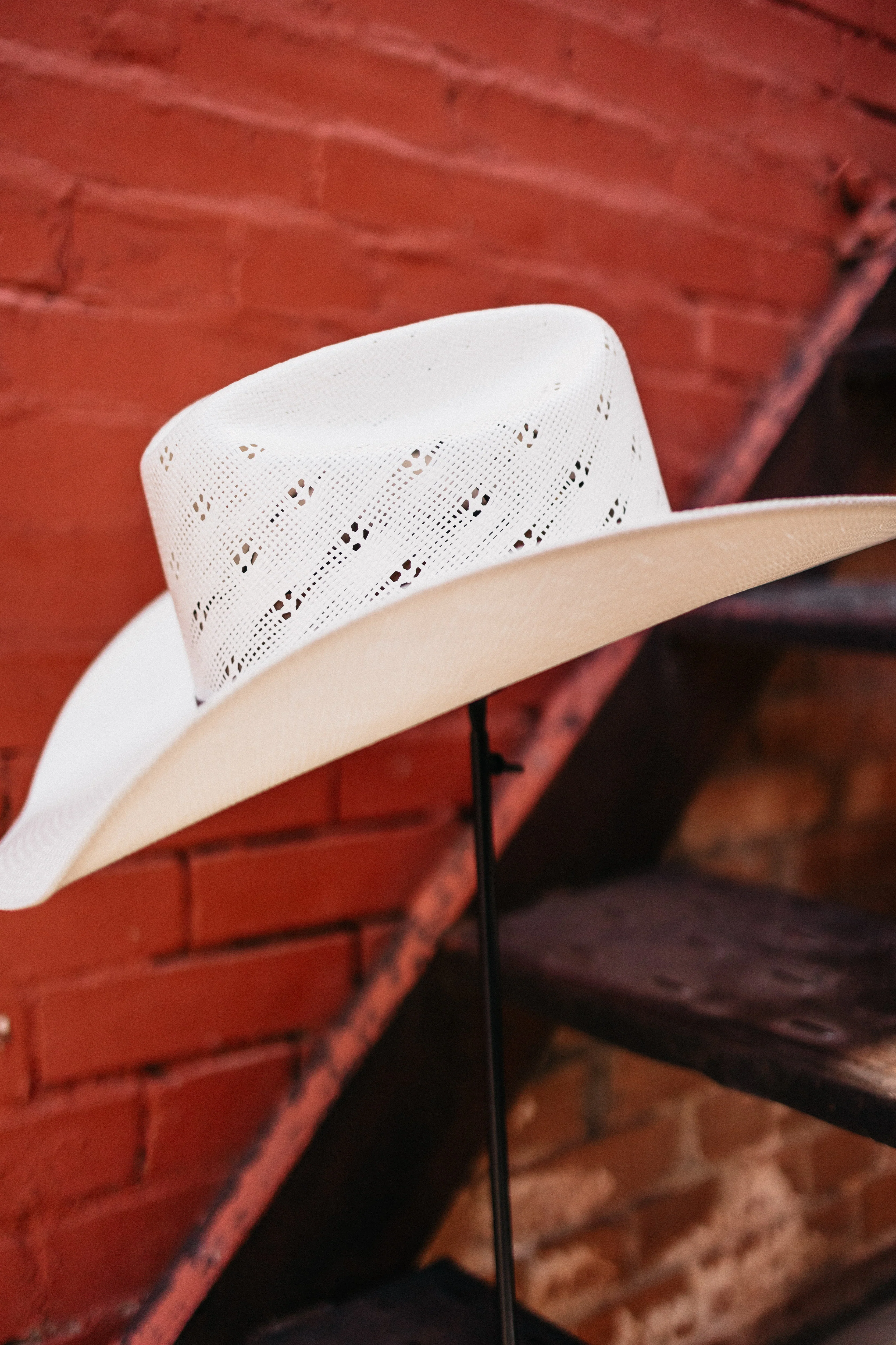 TWISTER 20X SHANTUNG 4 1/4" HAT - Image 6