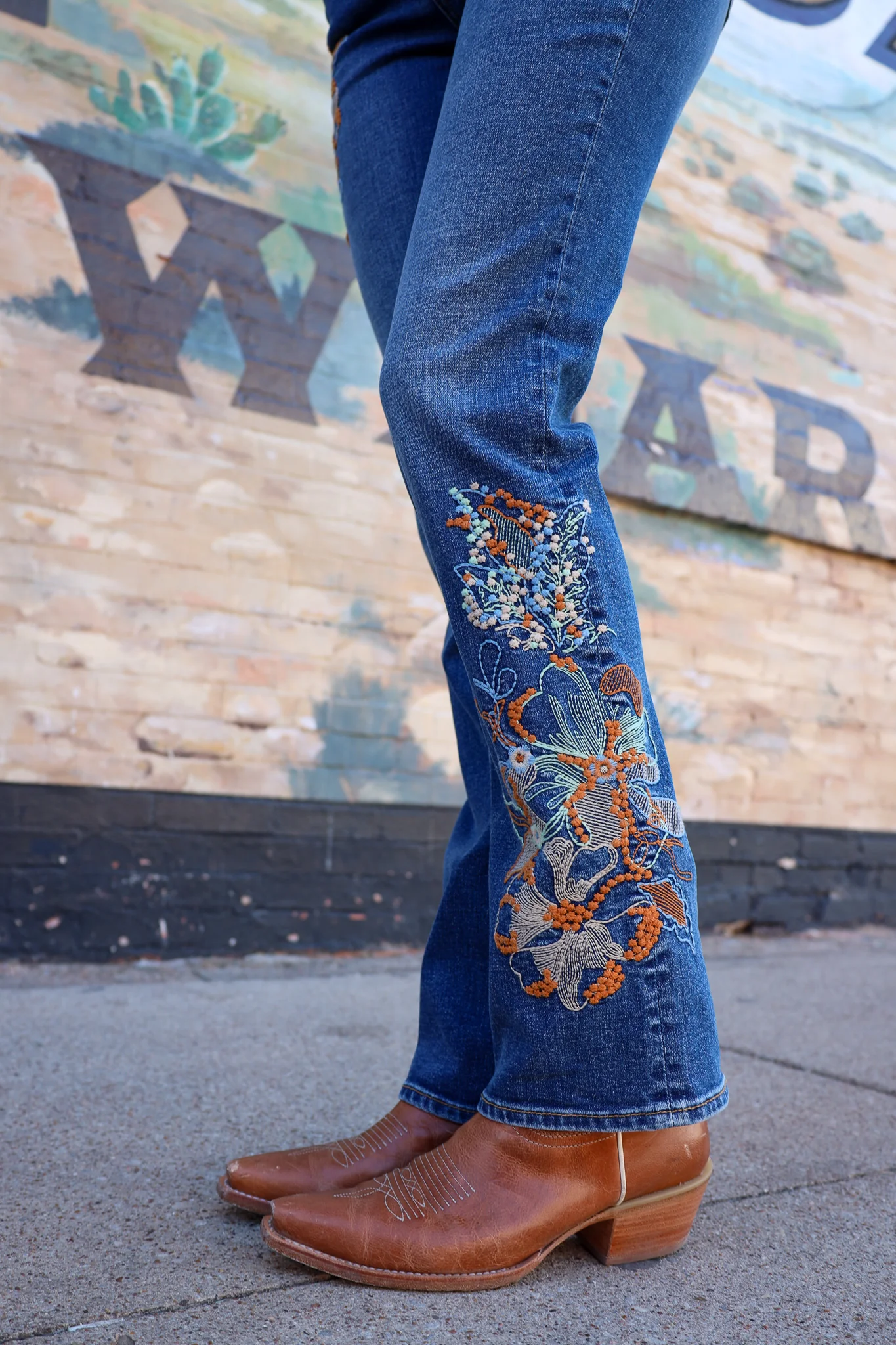 Driftwood Kelly 3D Floral Jean - Image 4