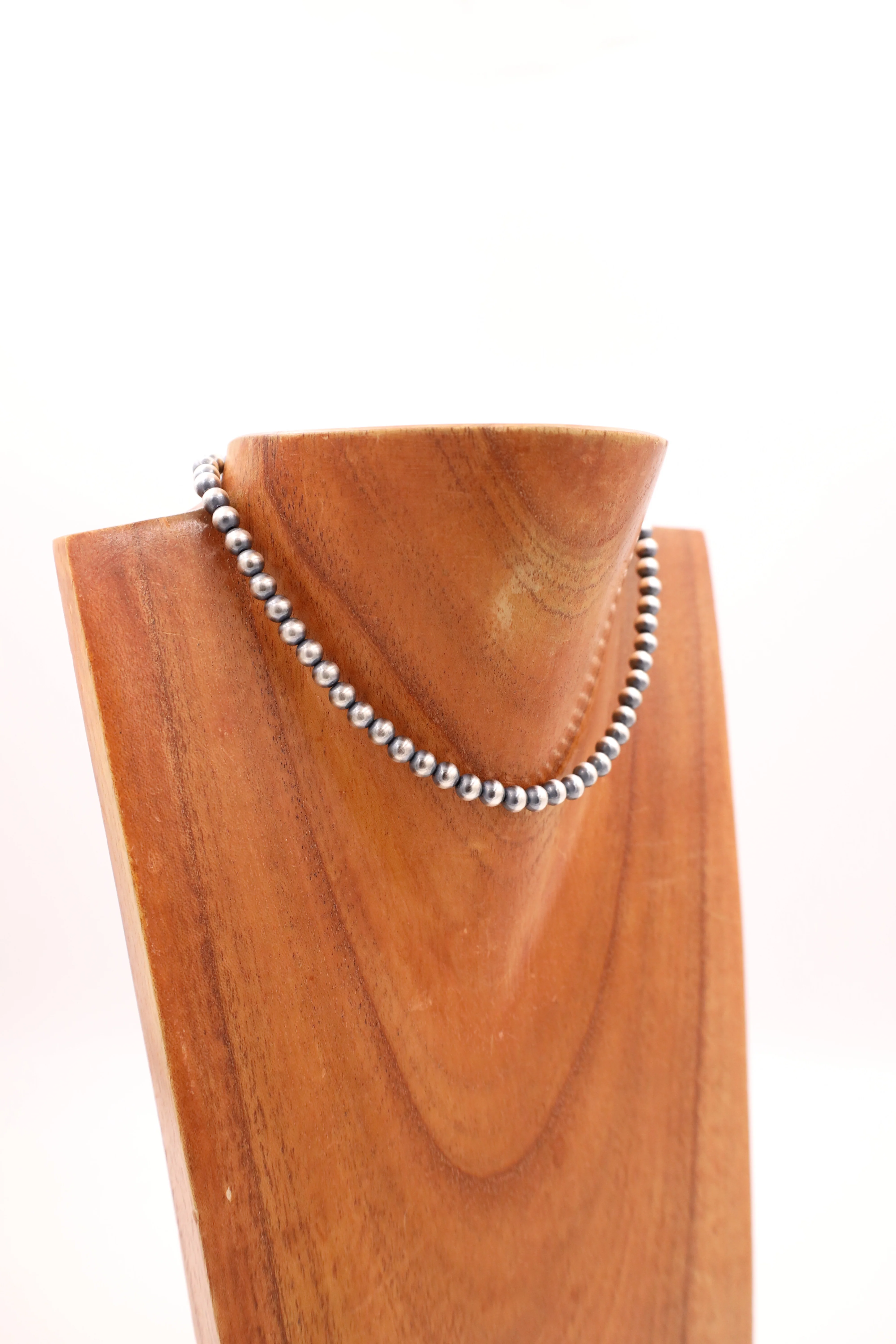 Sterling Silver Navajo Pearl 14" 6MM Necklace - Image 4