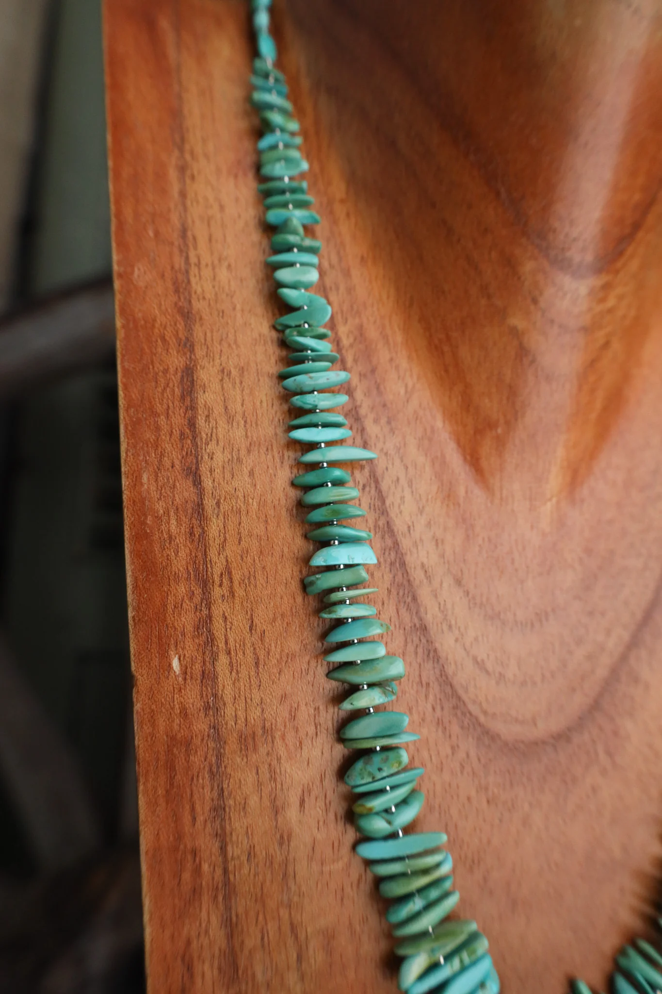 Peyote Bird 20" Green Turquoise Chips Necklace - Image 4