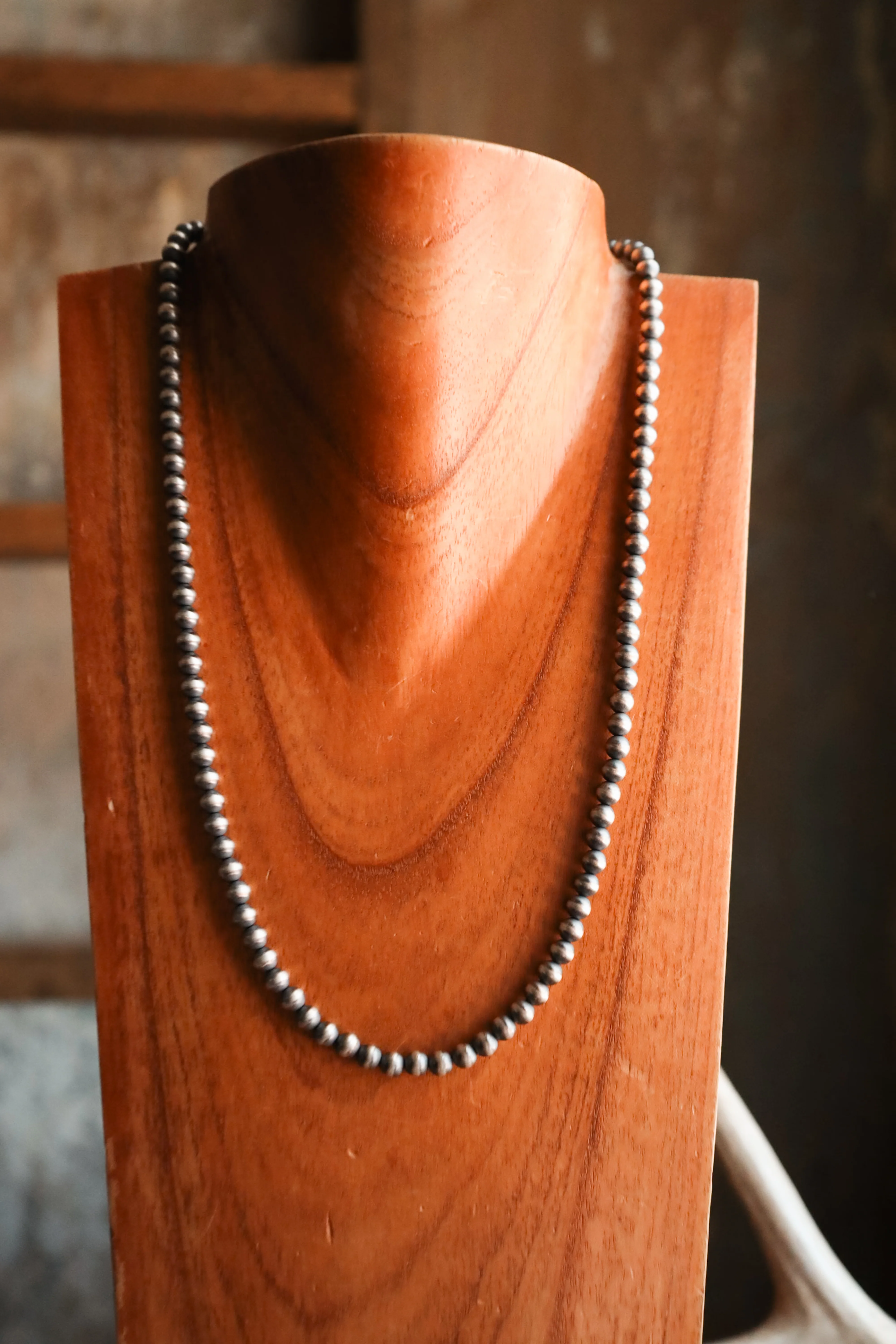 Sterling Silver Navajo Pearl 24" 6MM Necklace - Image 6