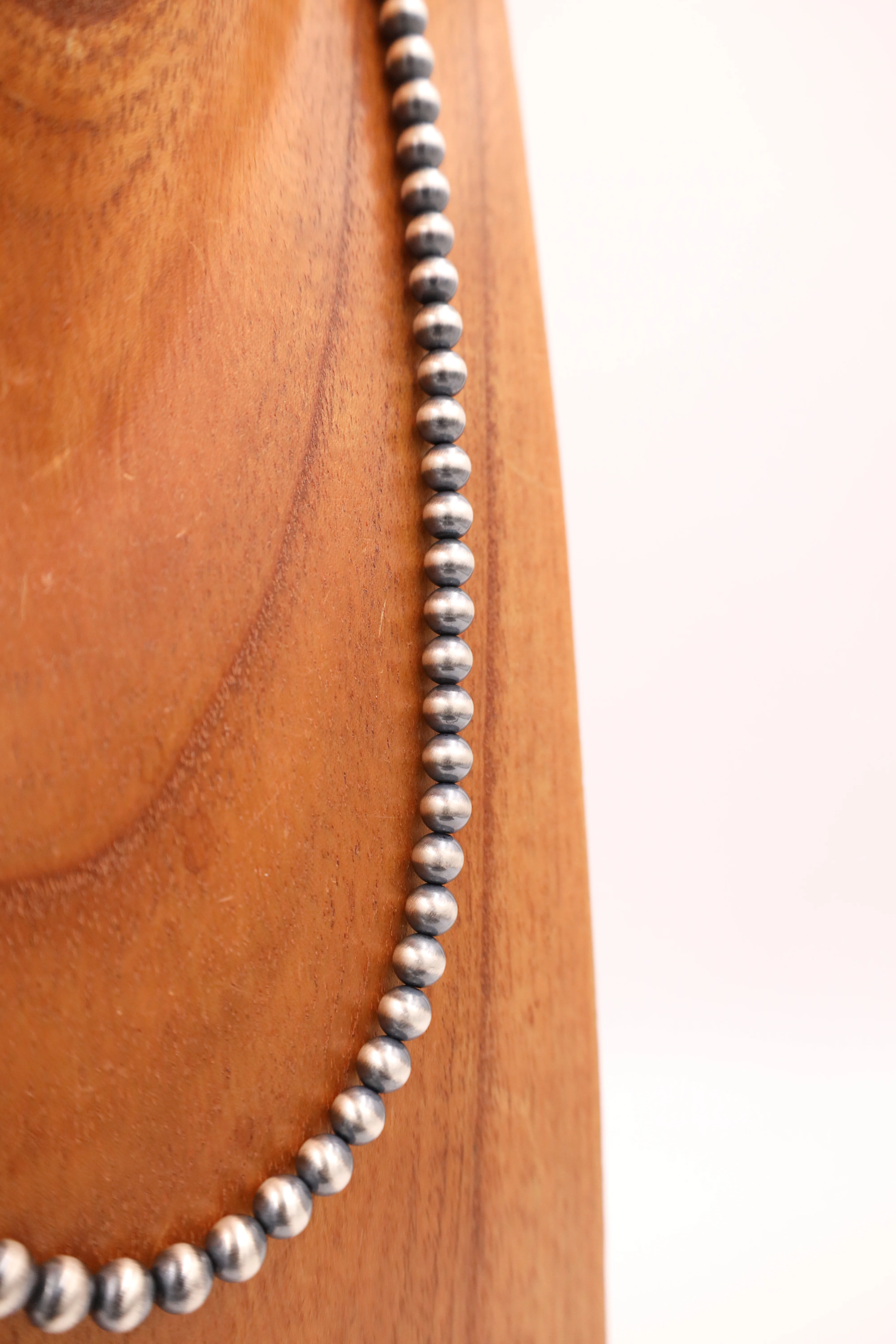 Sterling Silver Navajo Pearl 24" 7MM Necklace - Image 4