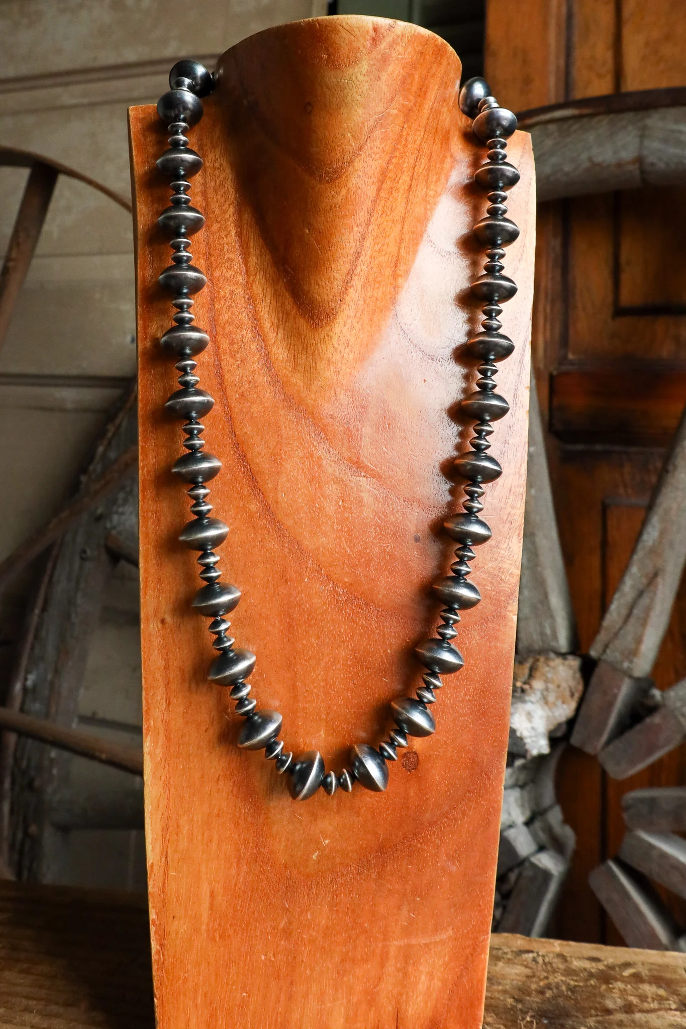 27" Navajo Pearl Saucers 8/19MM Necklace - Image 6