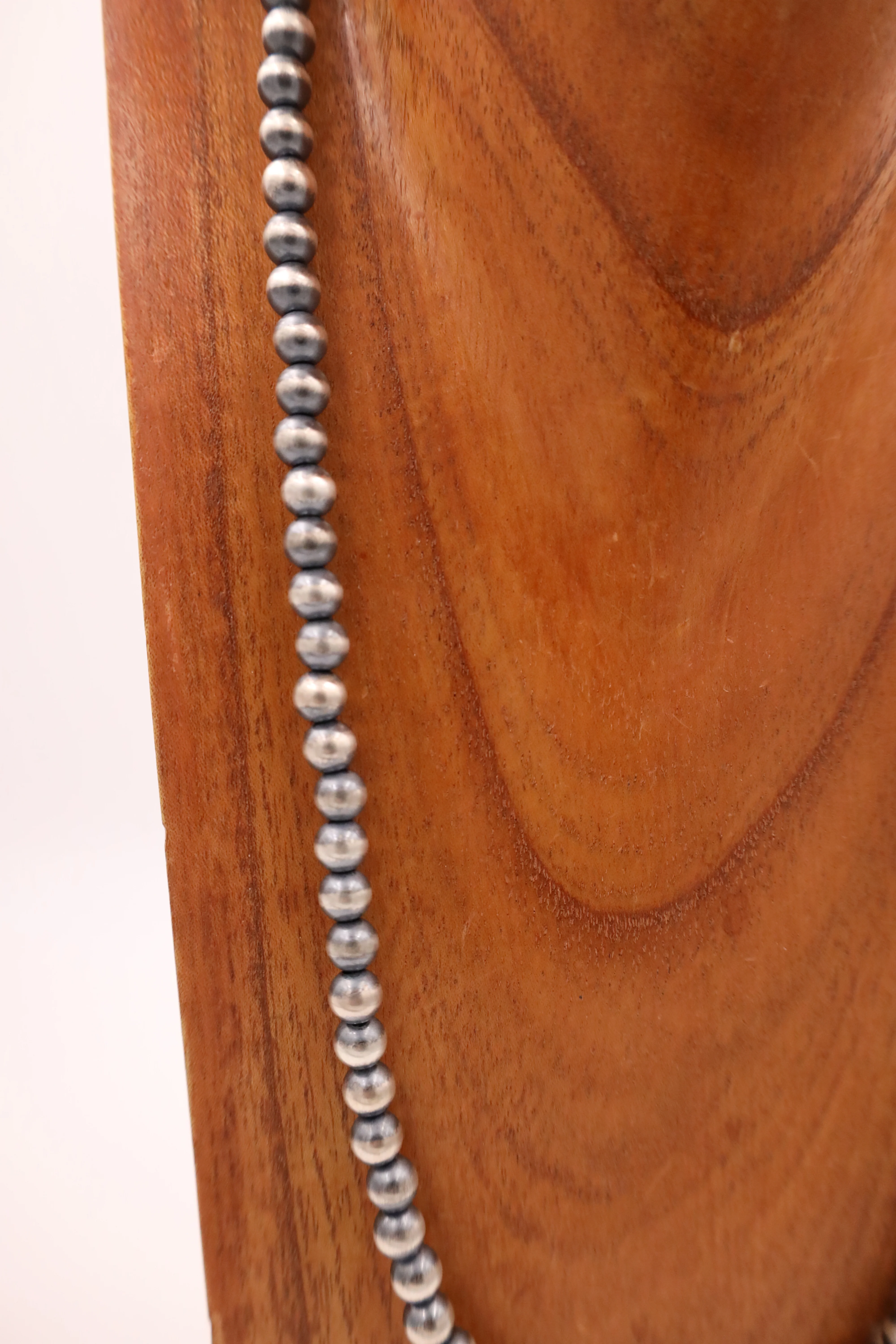 Sterling Silver Navajo Pearl 28" 8MM Necklace - Image 3
