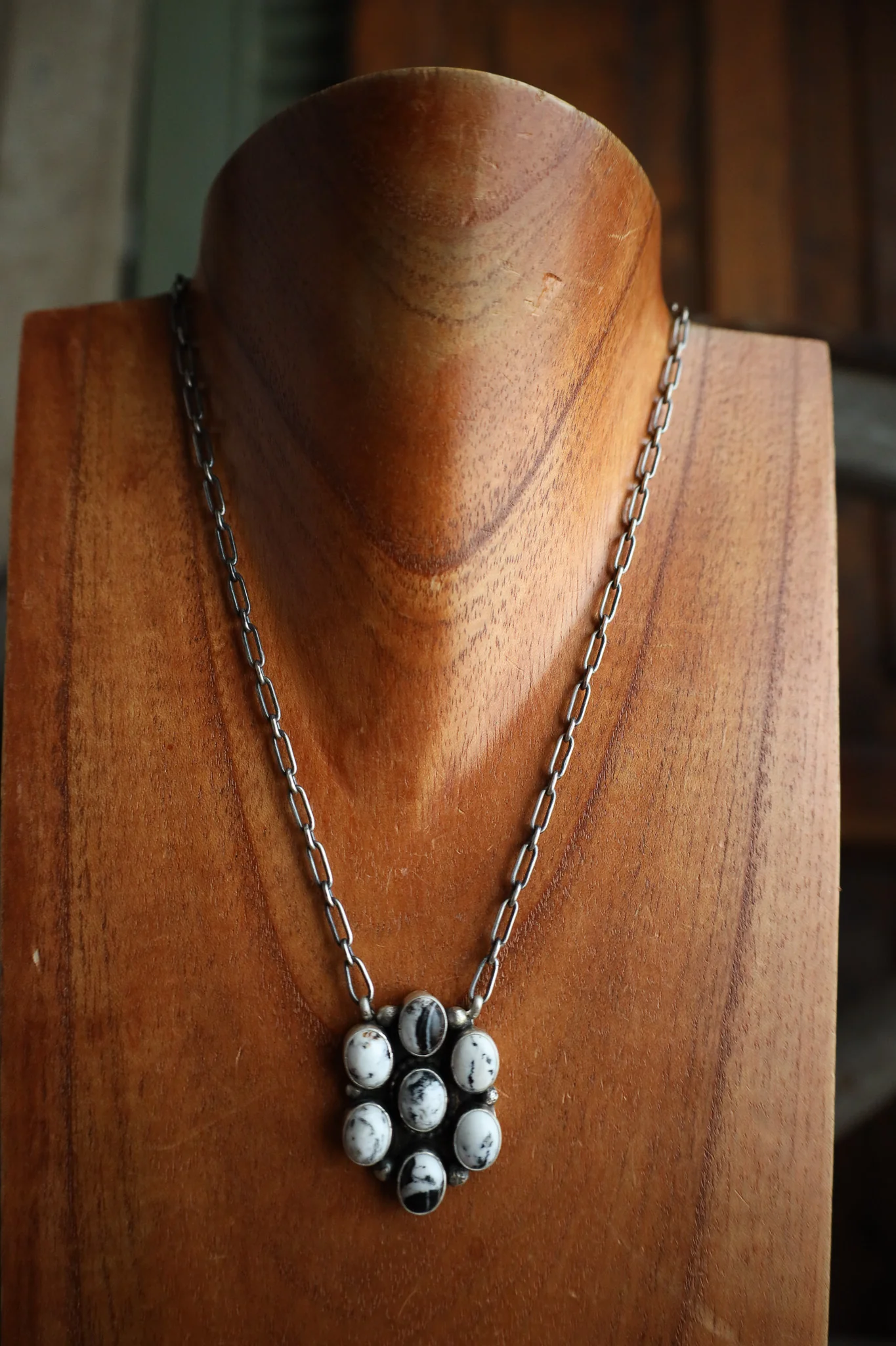 7 White Buffalo Ovals Cluster Necklace