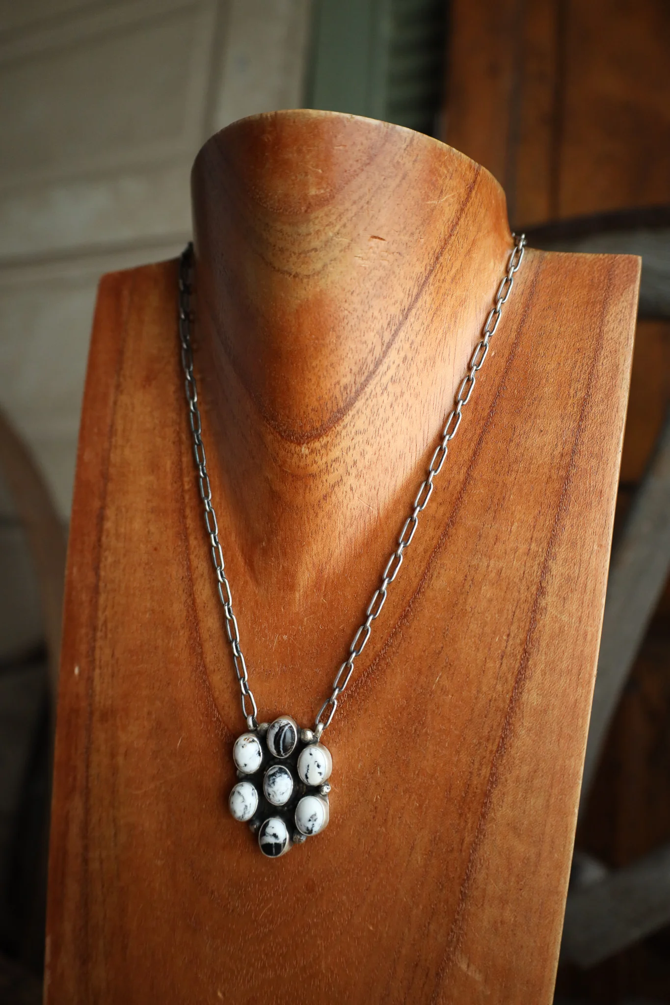 7 White Buffalo Ovals Cluster Necklace - Image 4