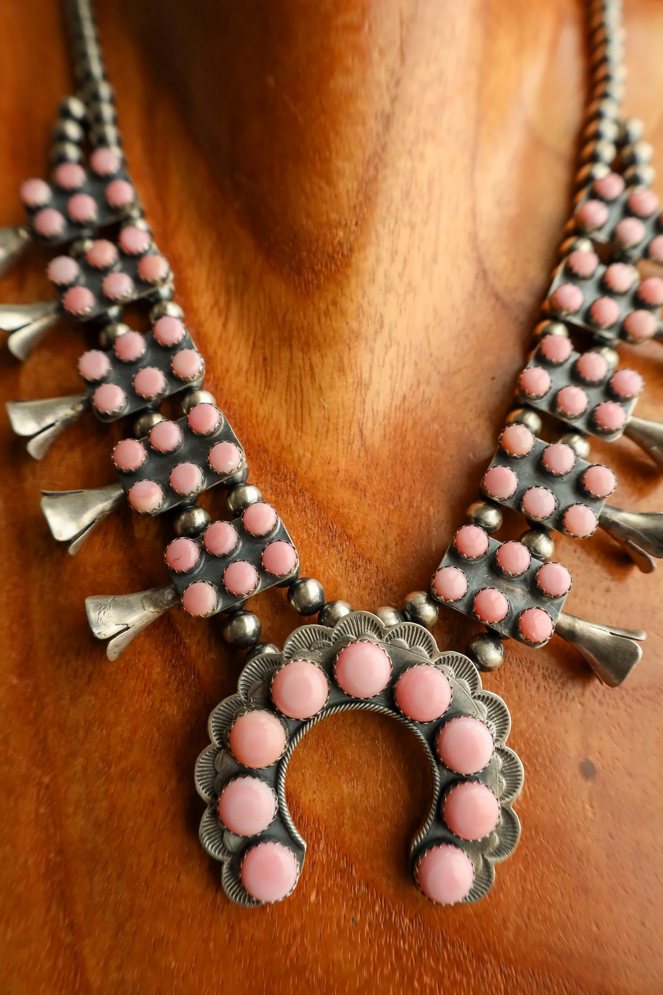 Pink Conch Squash Blossom Necklace - Image 7