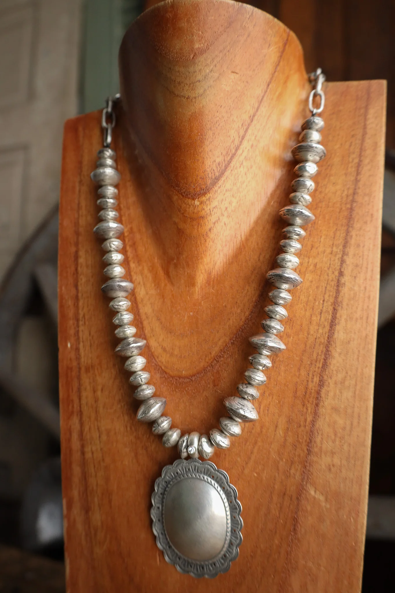 Love Tokens Sterling Silver Beads Oval Concho Diamond Necklace - Image 3